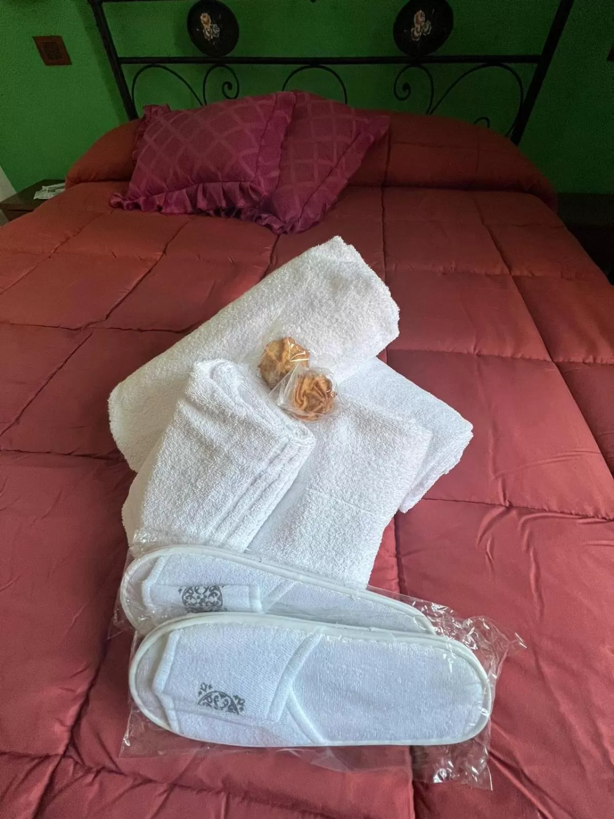 Bed in Carlo V - Holiday Rooms