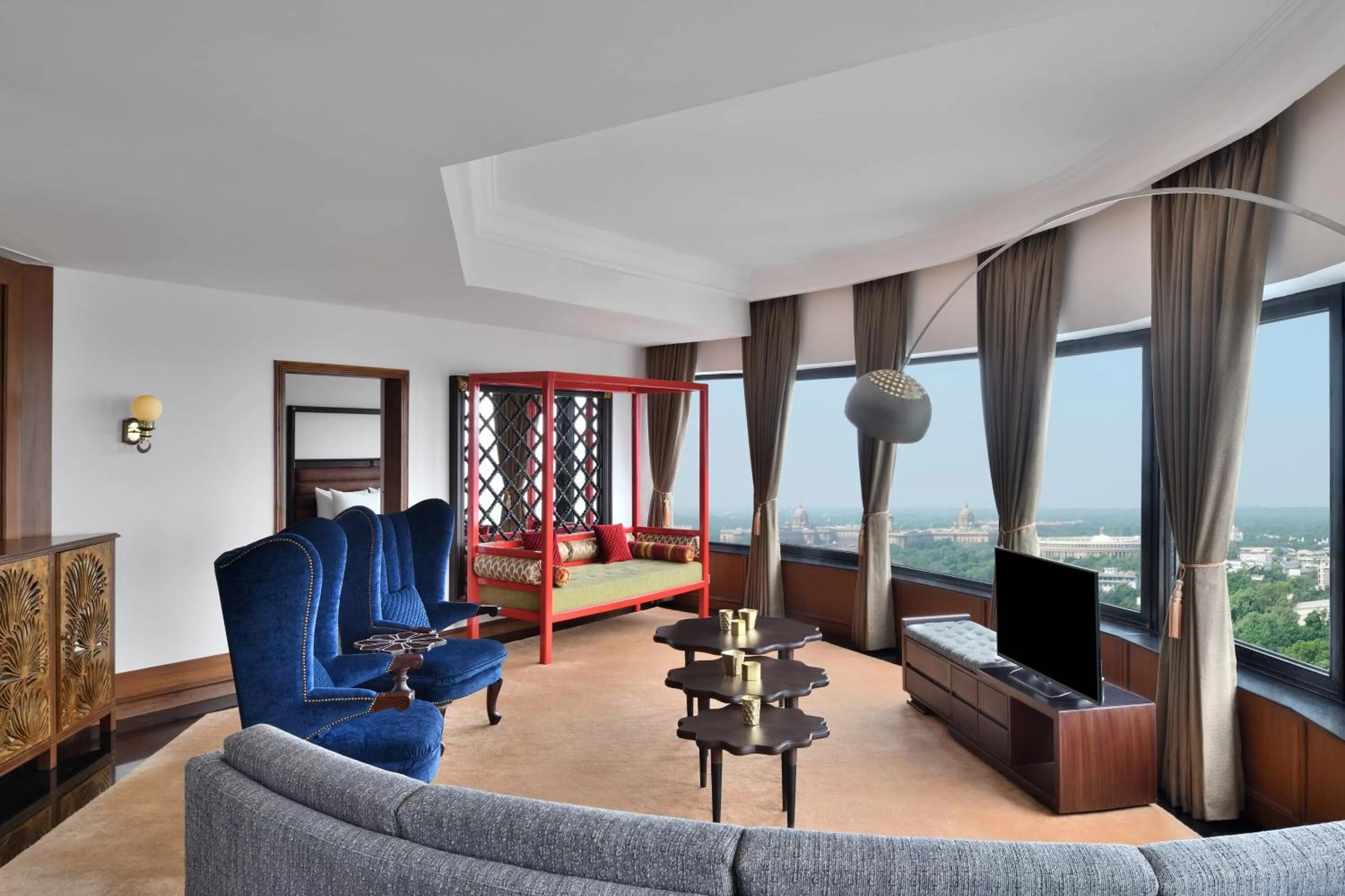 Living room in Le Meridien New Delhi