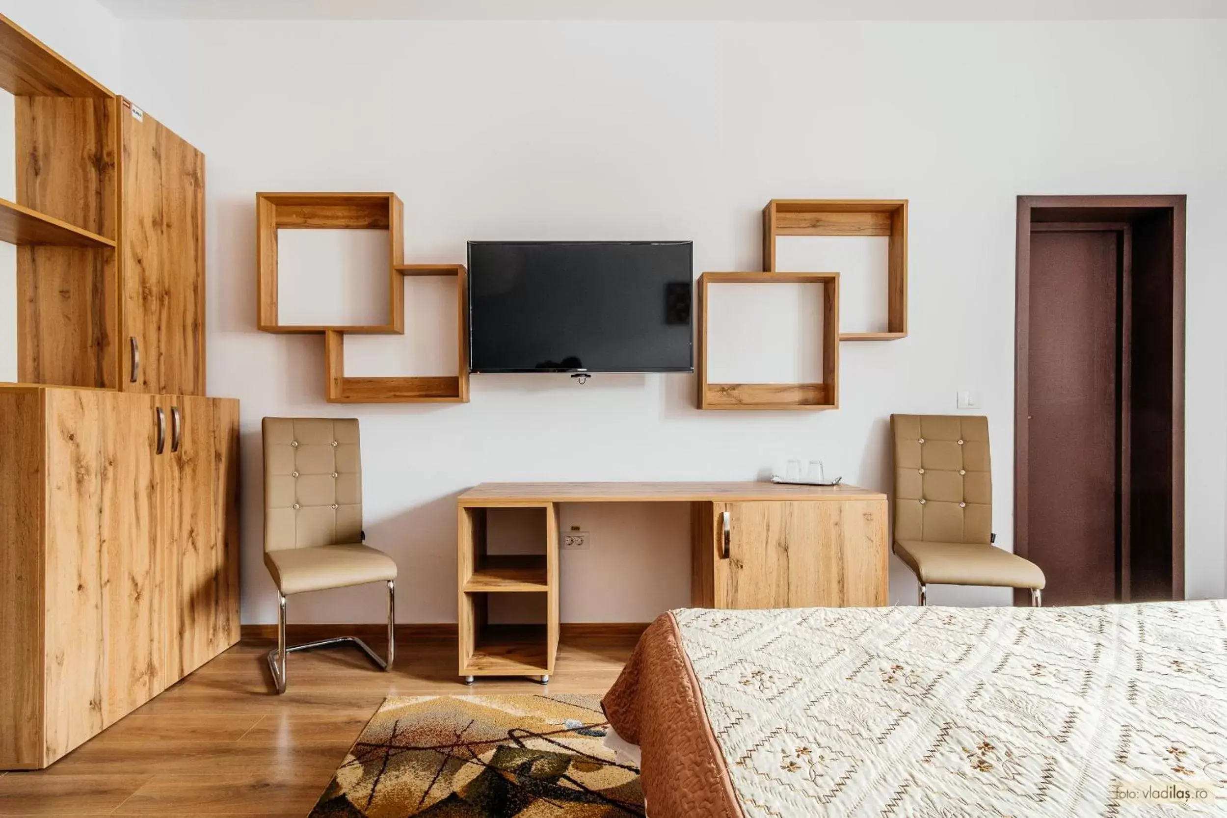 Double Room in Hotel Carpati Double Room in Hotel Carpati