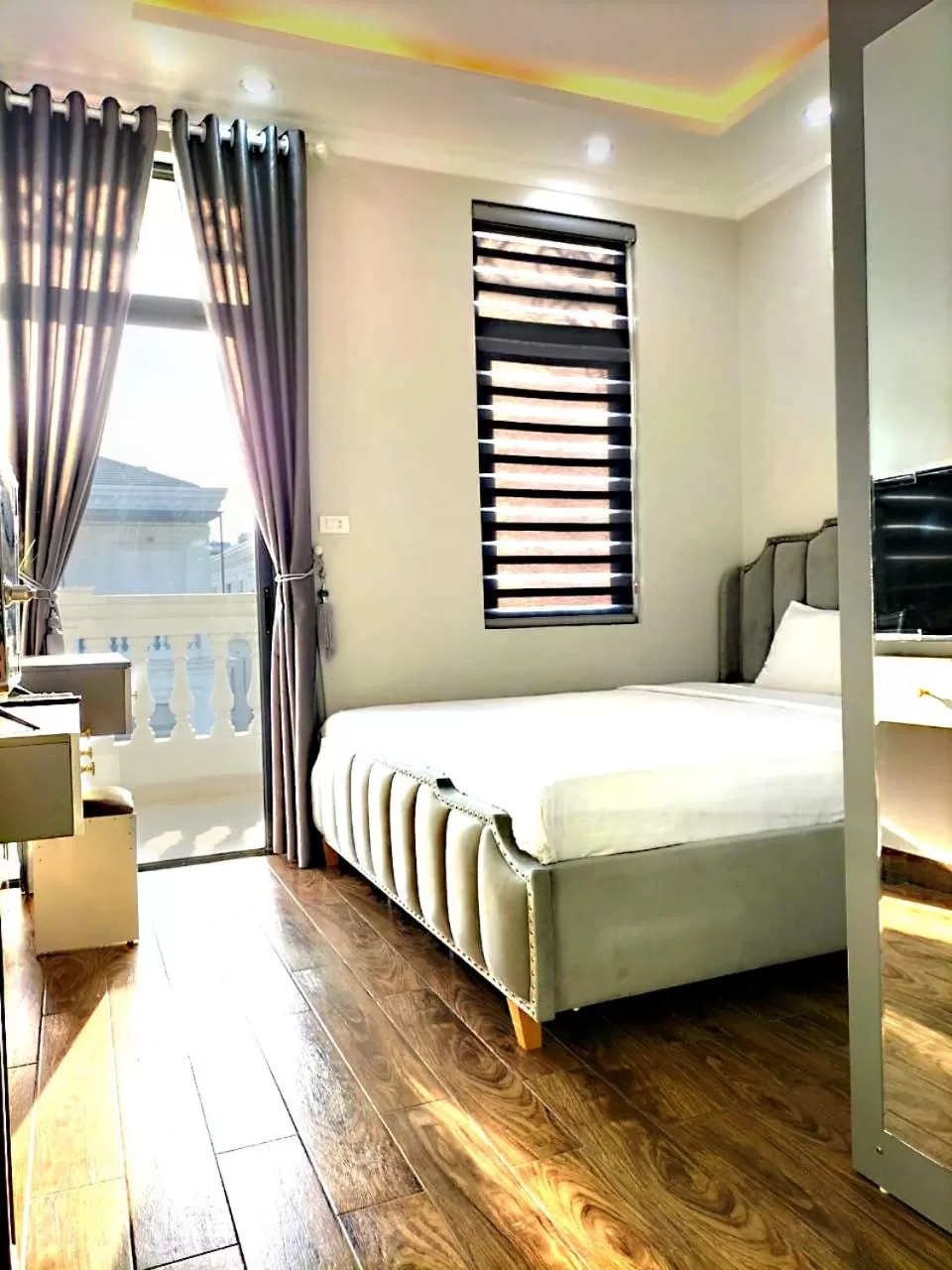 Bed in The Flamboyant #StayWork Vinhomes Marina