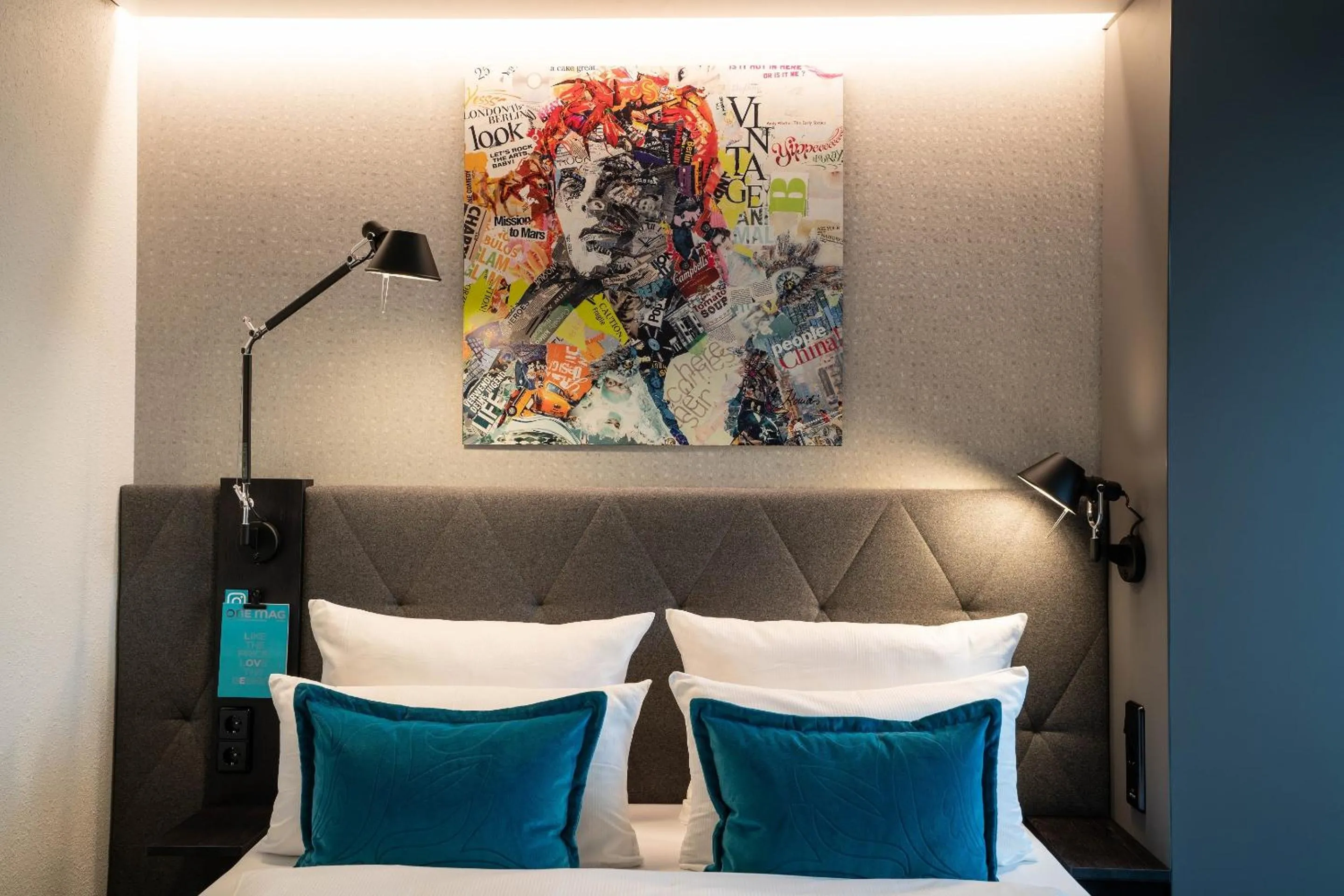 Photo of the whole room, Bed in Motel One Berlin-Spittelmarkt