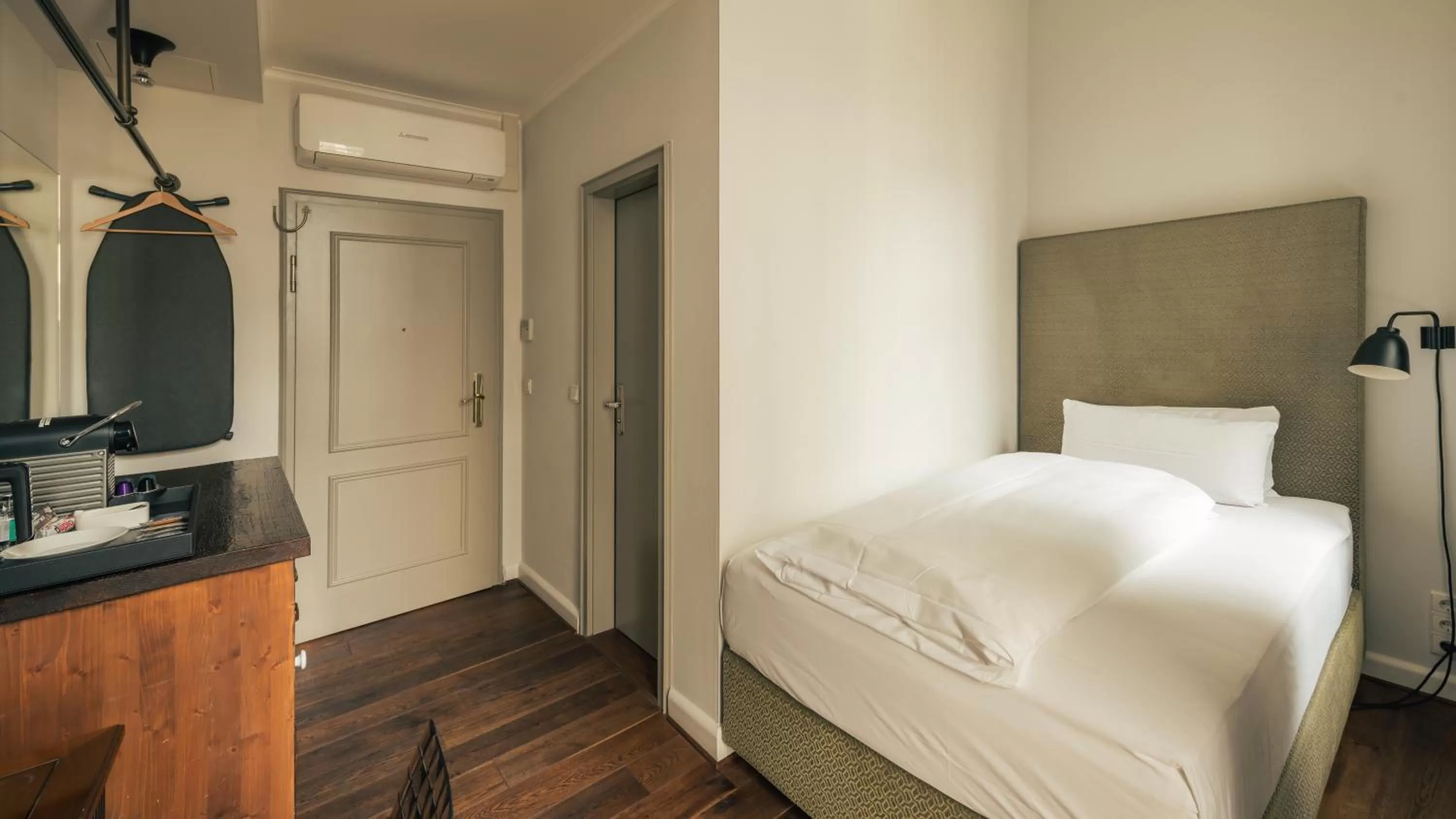 Bedroom, Bed in Bob W Berlin Mitte