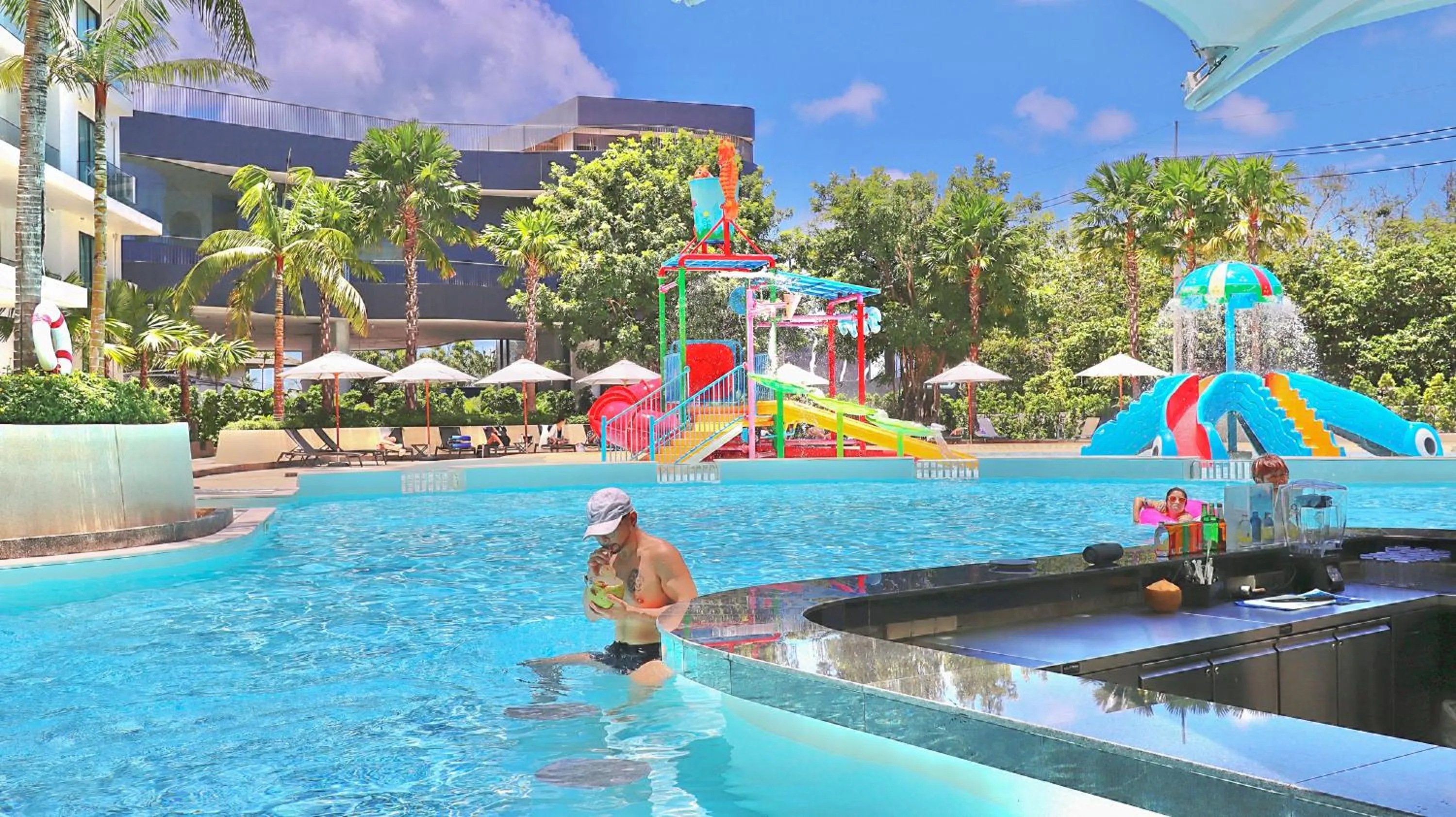 Swimming pool in Wyndham La Vita Rawai Phuket