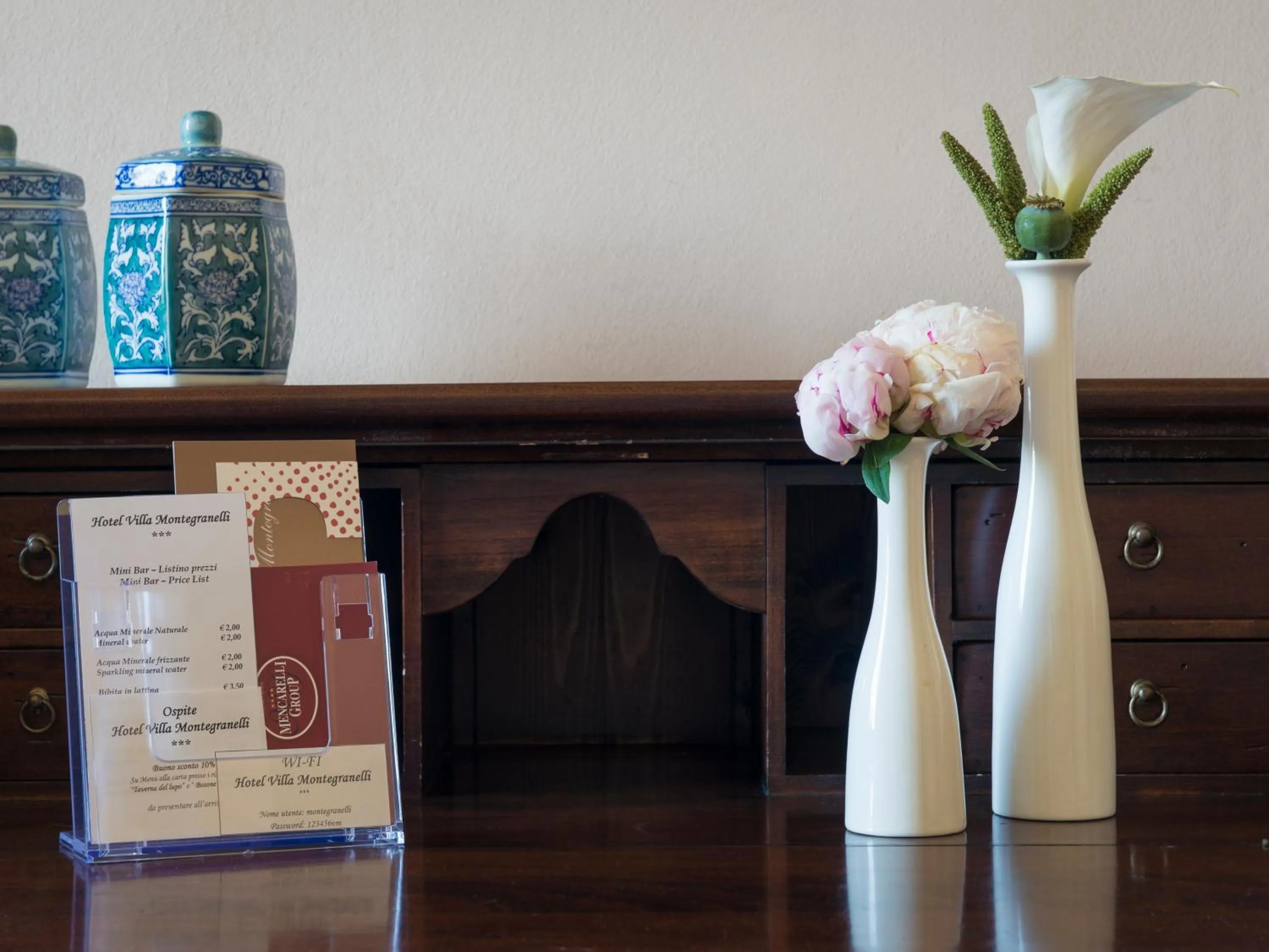 Logo/Certificate/Sign in Hotel Villa Montegranelli