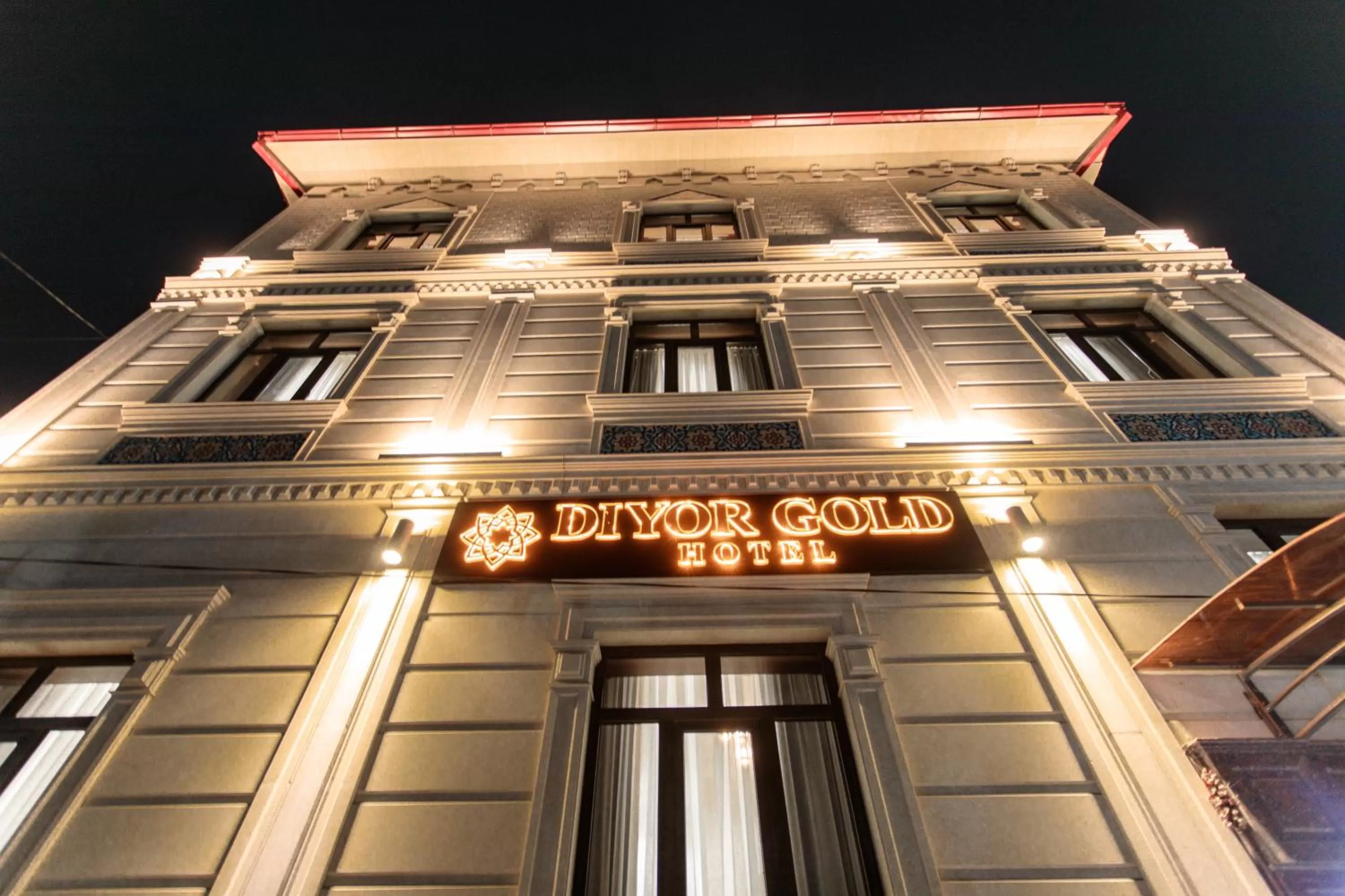 Facade/entrance in HOTEL Diyor Gold