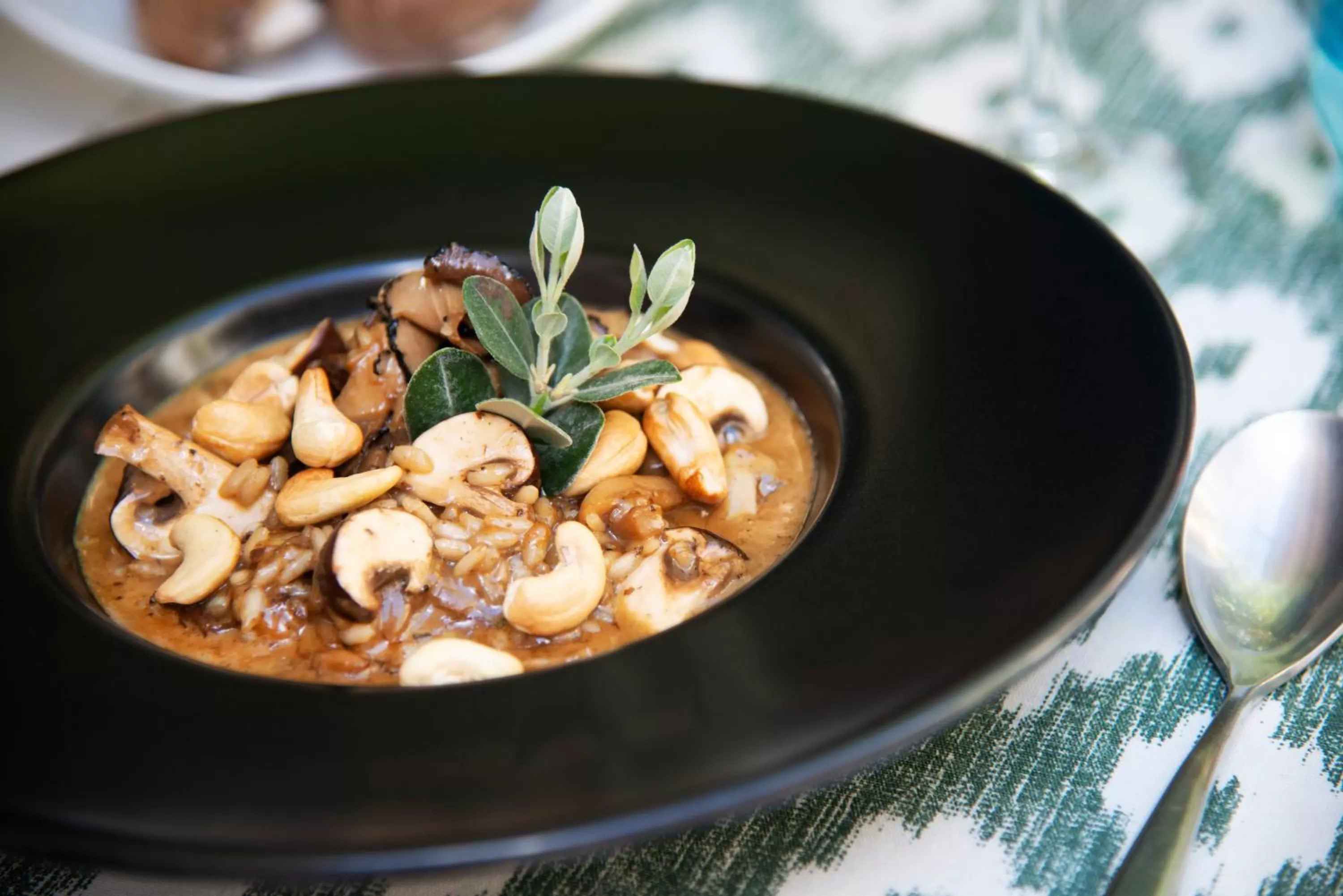 Restaurant/places to eat in Hotel la Vila