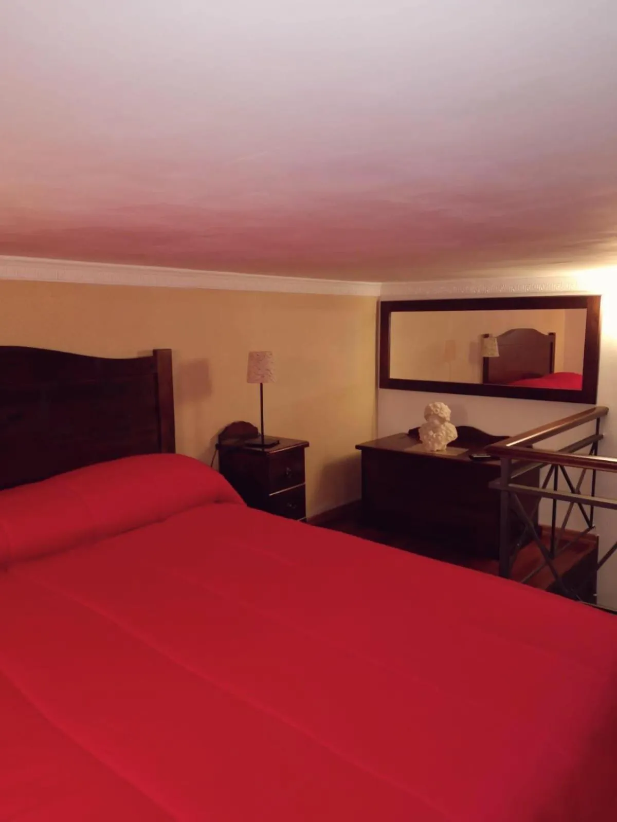 Decorative detail, Bed in B&B Art Suite Principe Umberto