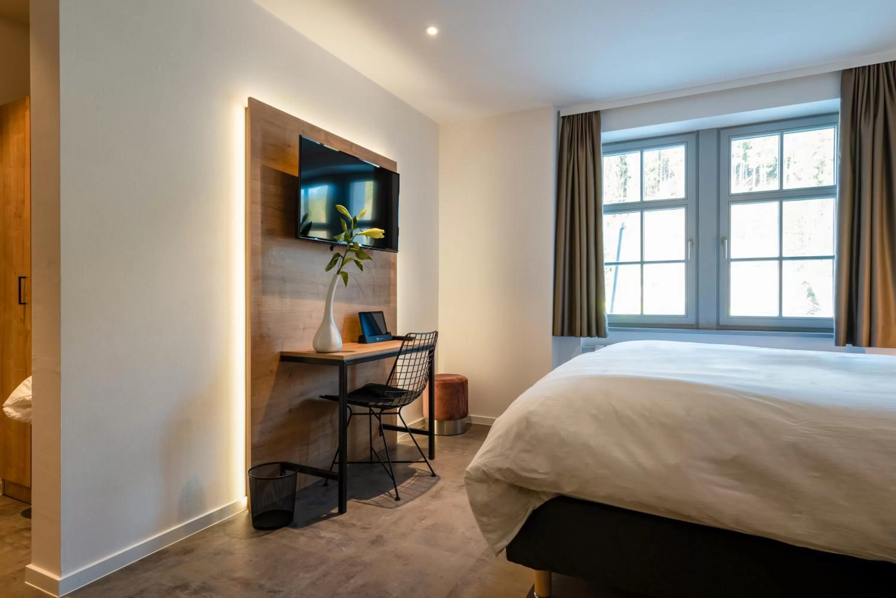 TV and multimedia, Bed in coucou hotel & kuckucks-stube (Titisee)