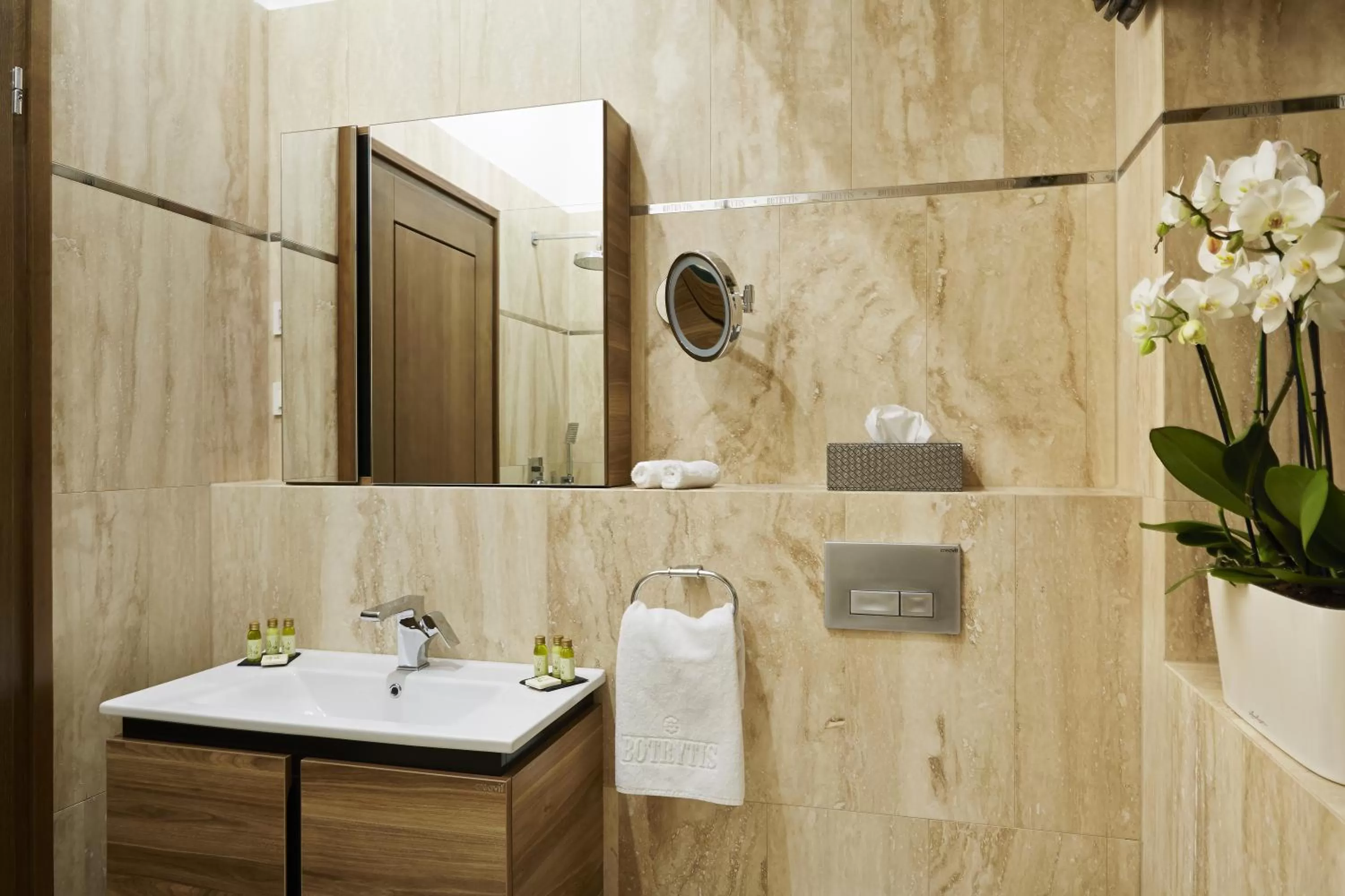 Bathroom in Botrytis Borhotel