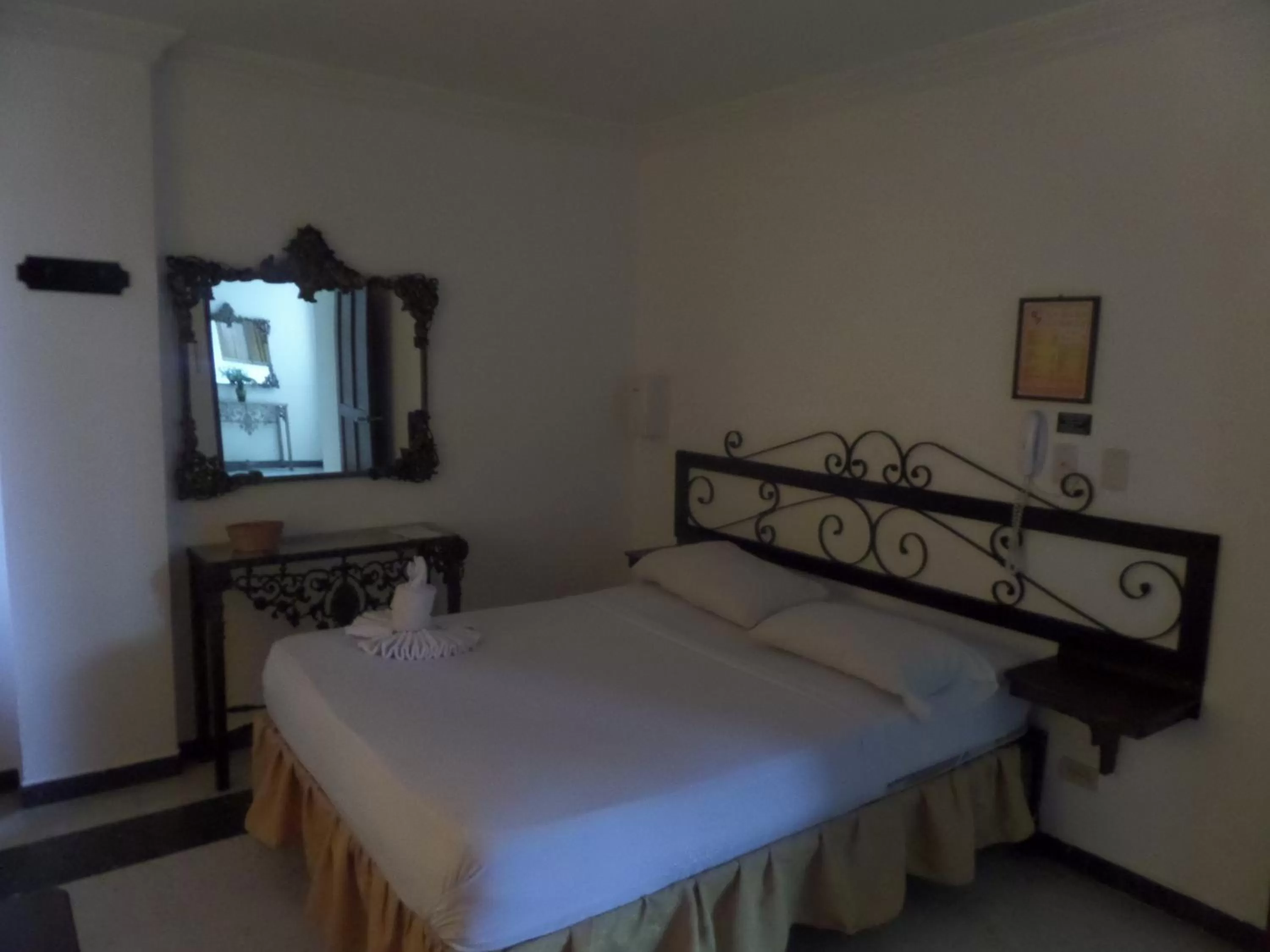 Photo of the whole room, Bed in Aparta Hotel Plaza Real Norte
