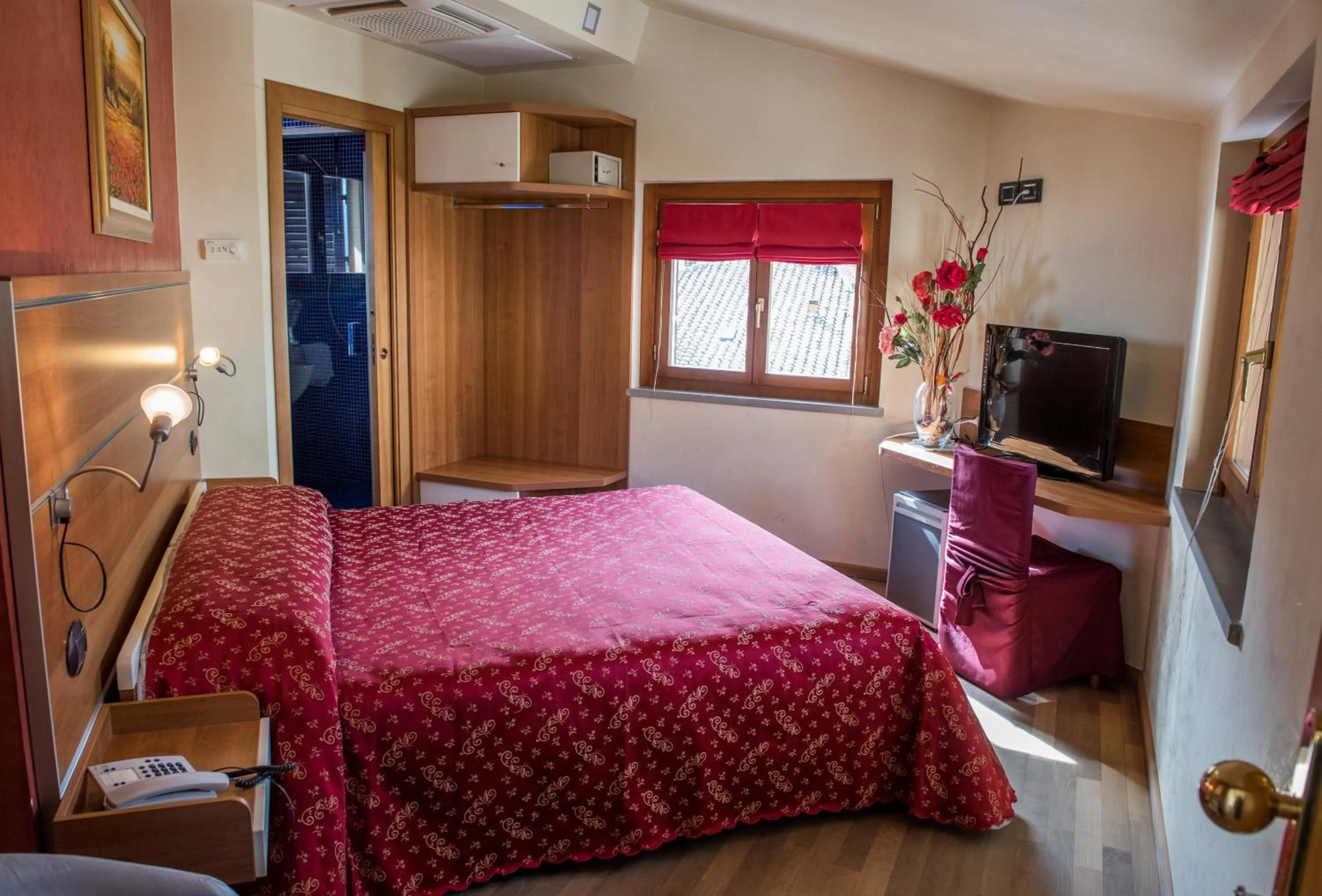 Bed in Hotel La Meridiana