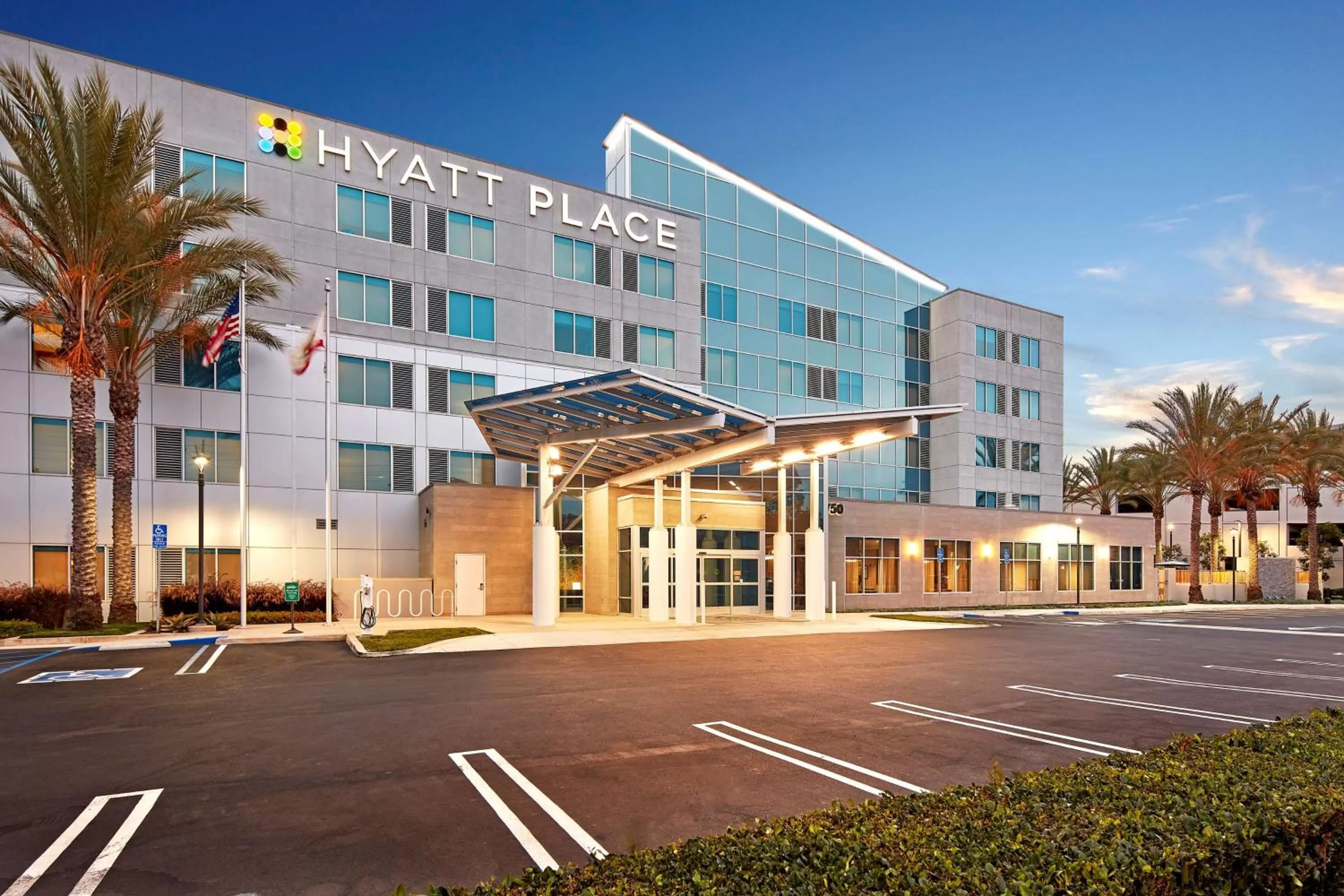 Property building in Hyatt Place Los Angeles / LAX / El Segundo
