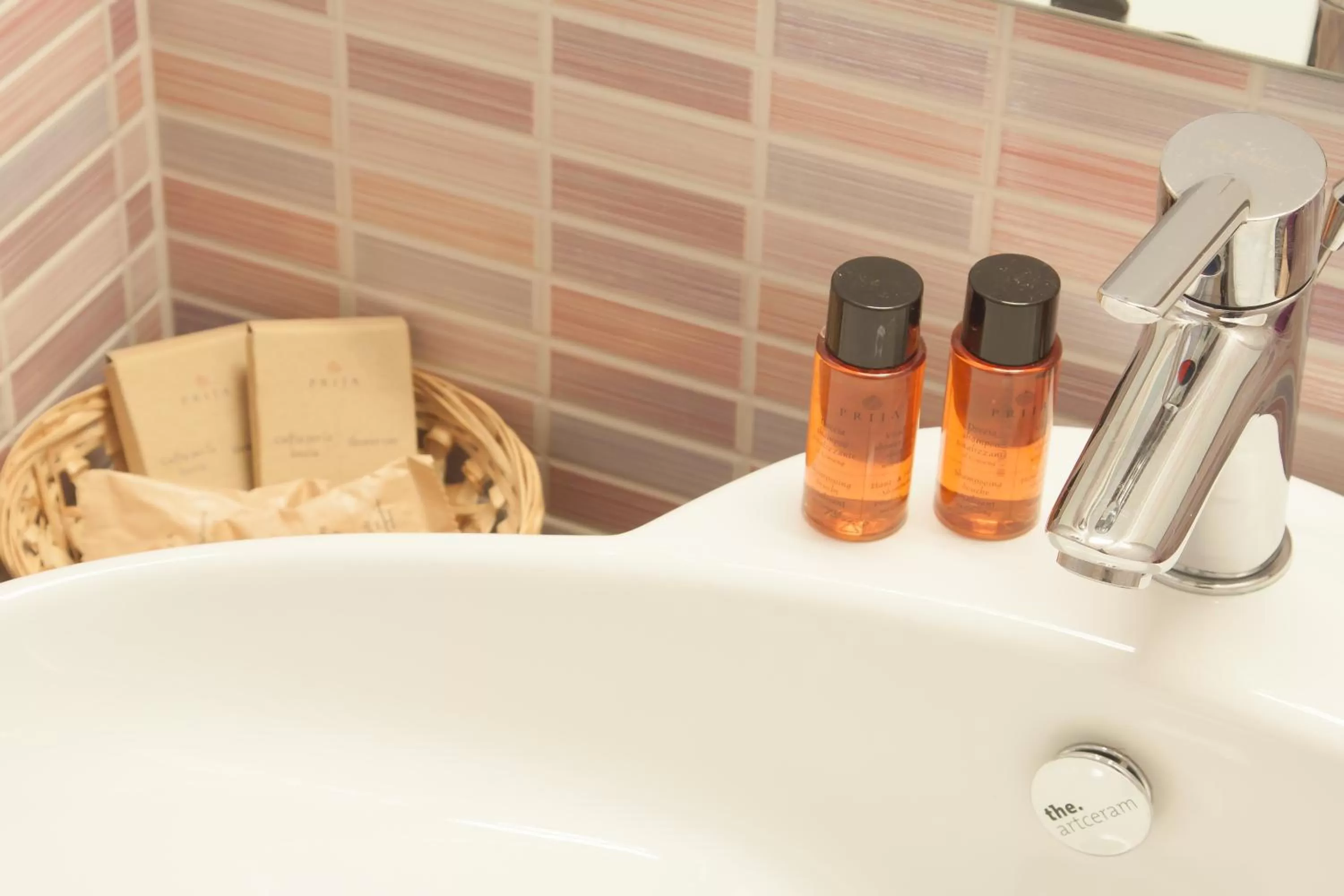 Bathroom in Rome Kings Suite