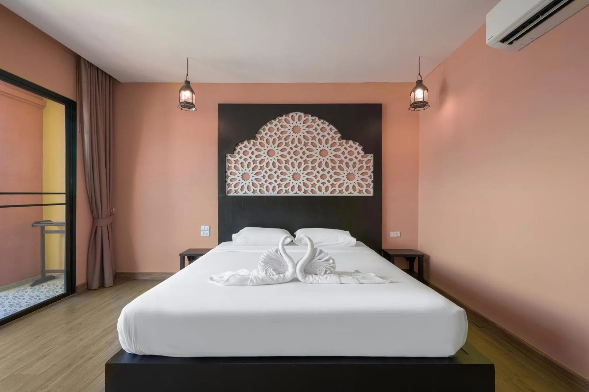 Bed in Anchanlina Hotel - SHA Plus
