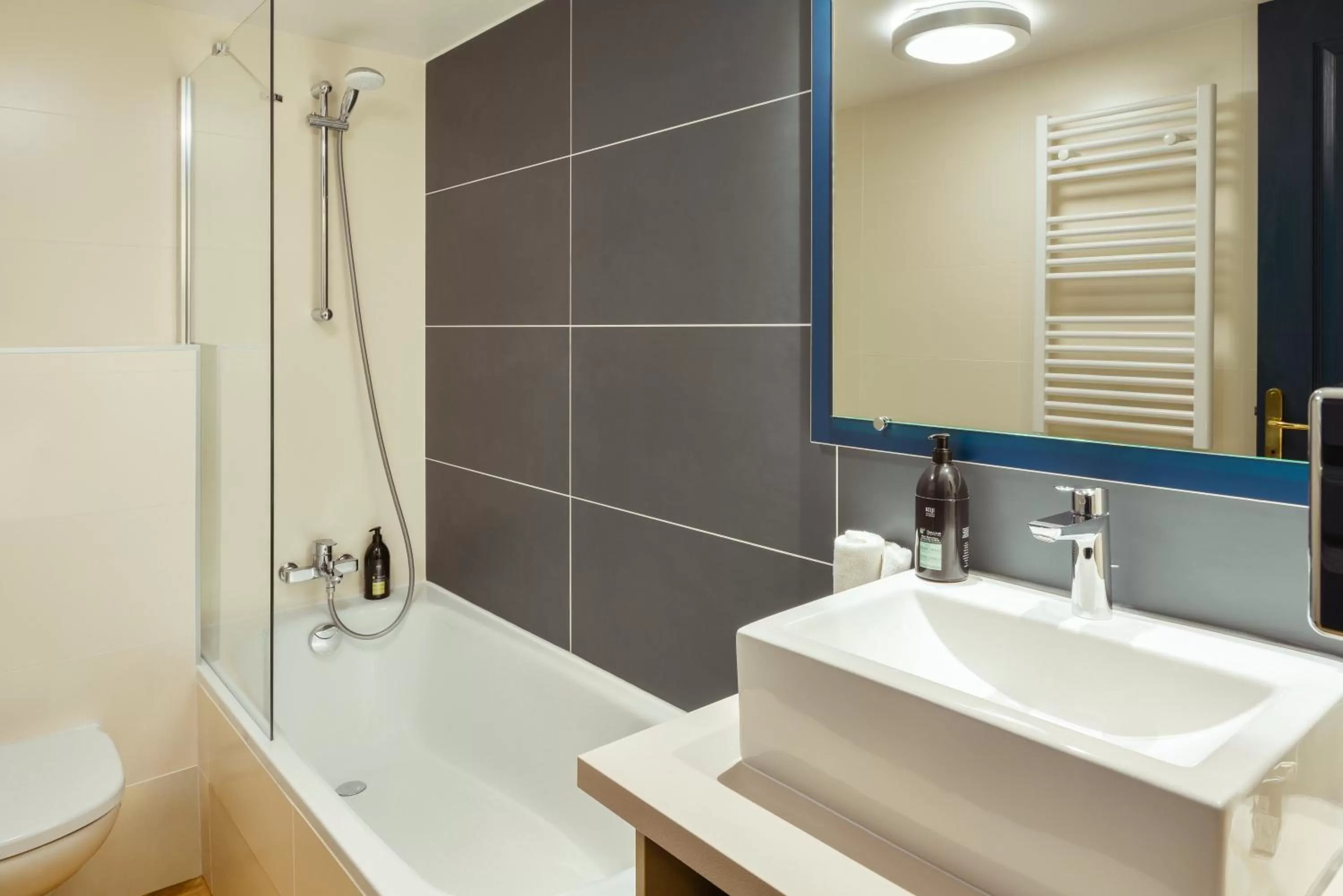 Bathroom in Aparthotel Adagio Monaco Palais Joséphine