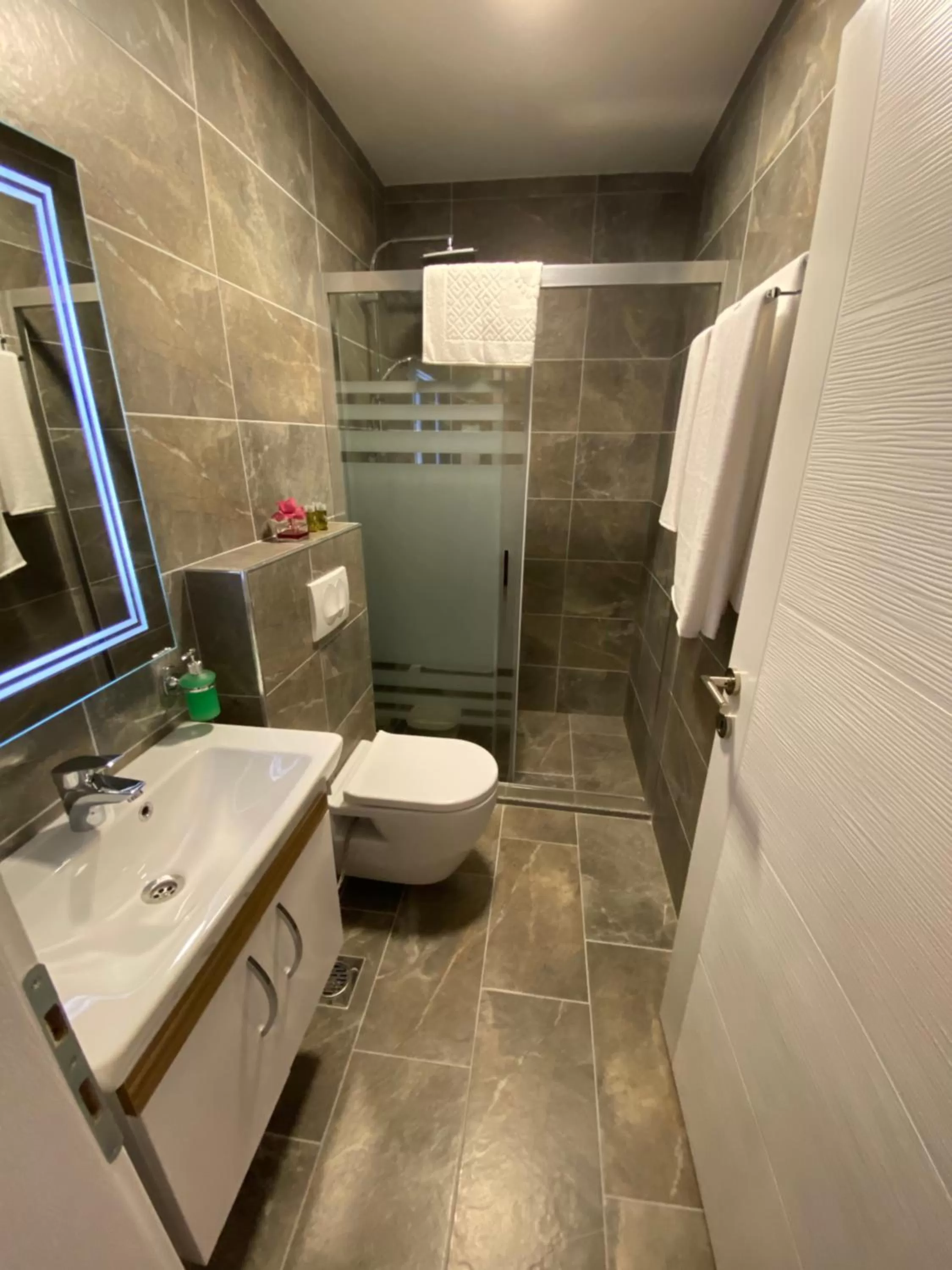 Bathroom in Hotel Kolonja's