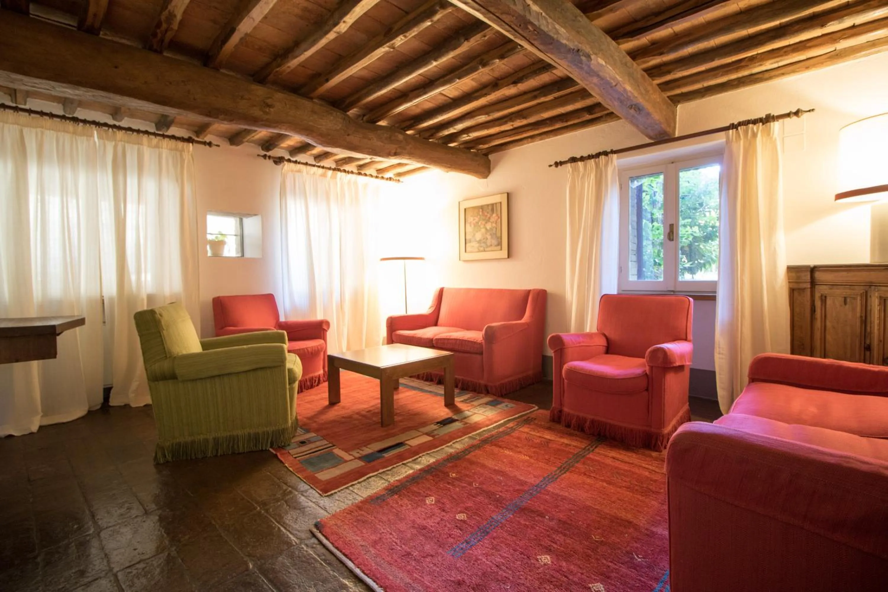 Communal lounge/ TV room in Le Tre Vaselle Resort & Spa