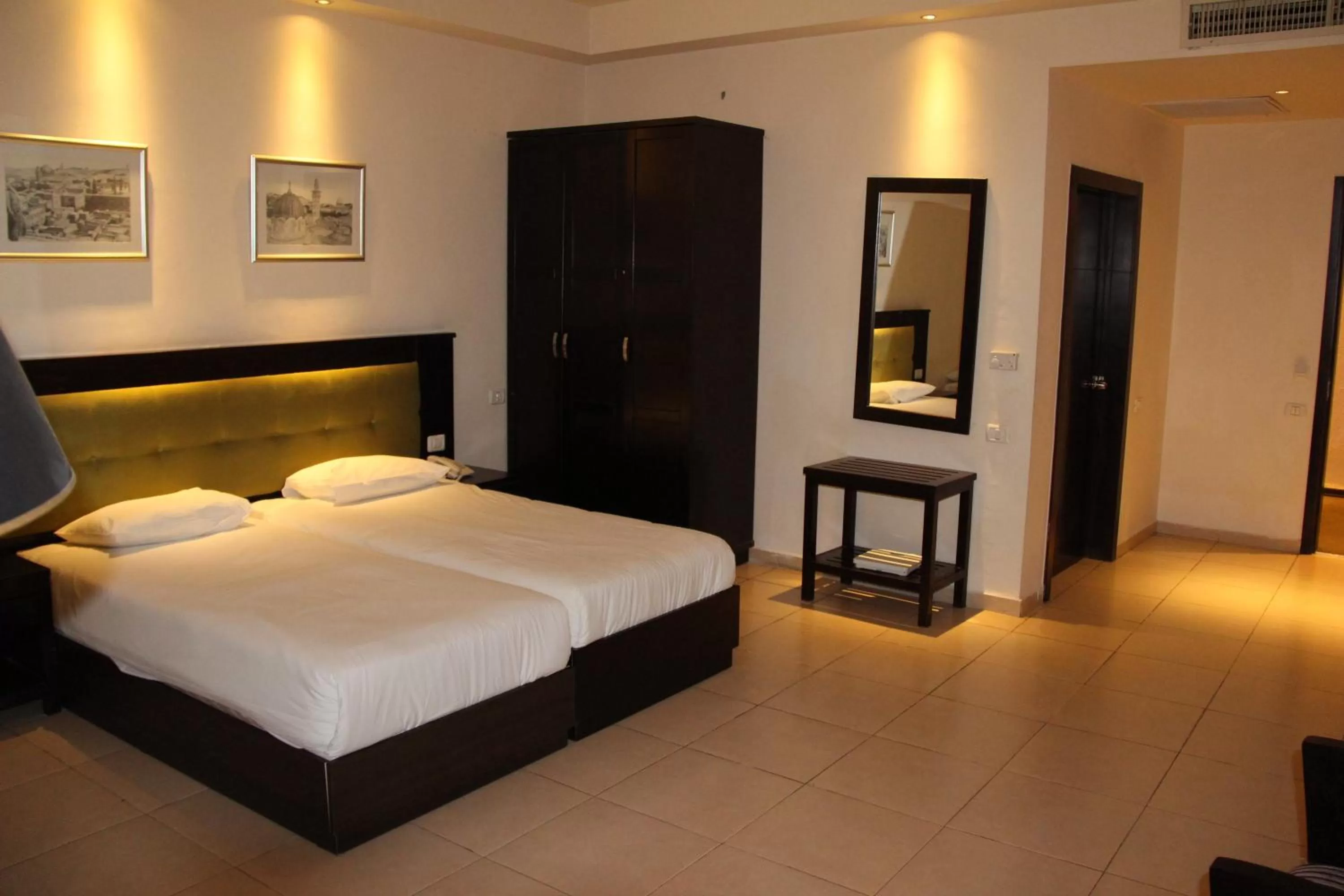 Bedroom, Bed in National Hotel - Jerusalem