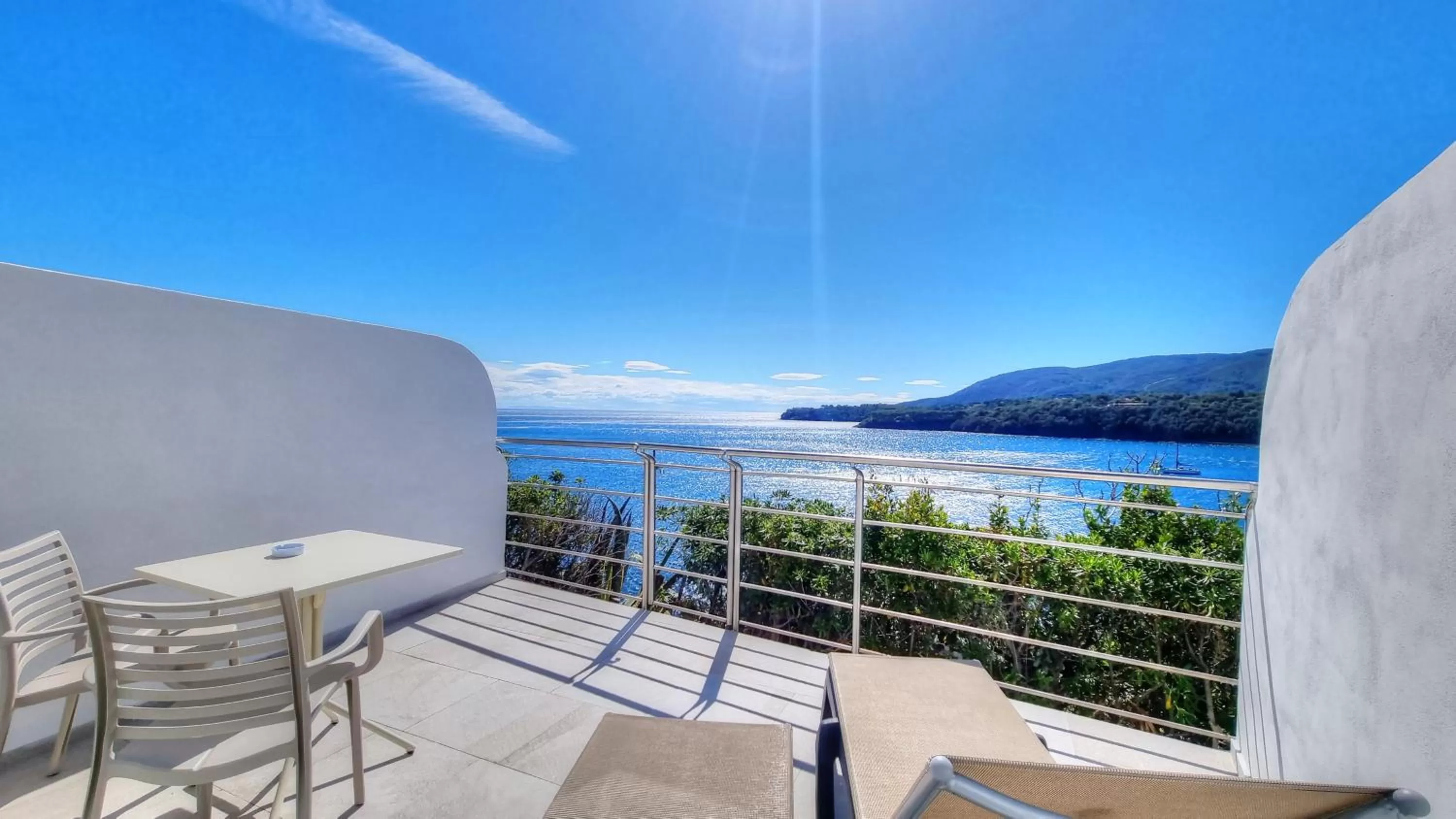 Balcony/Terrace in Hotel Plaza