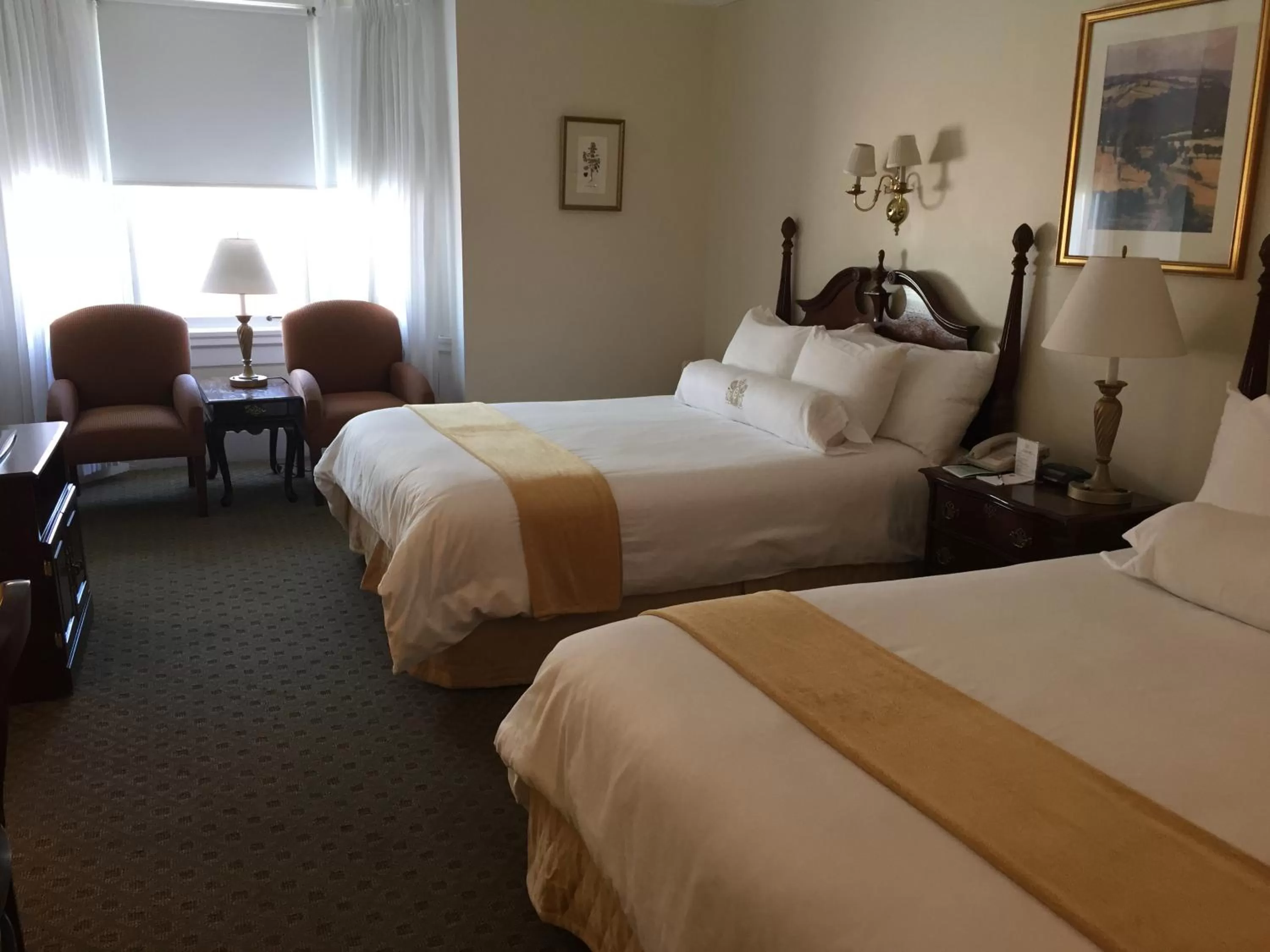 Photo of the whole room, Bed in Beresford Arms