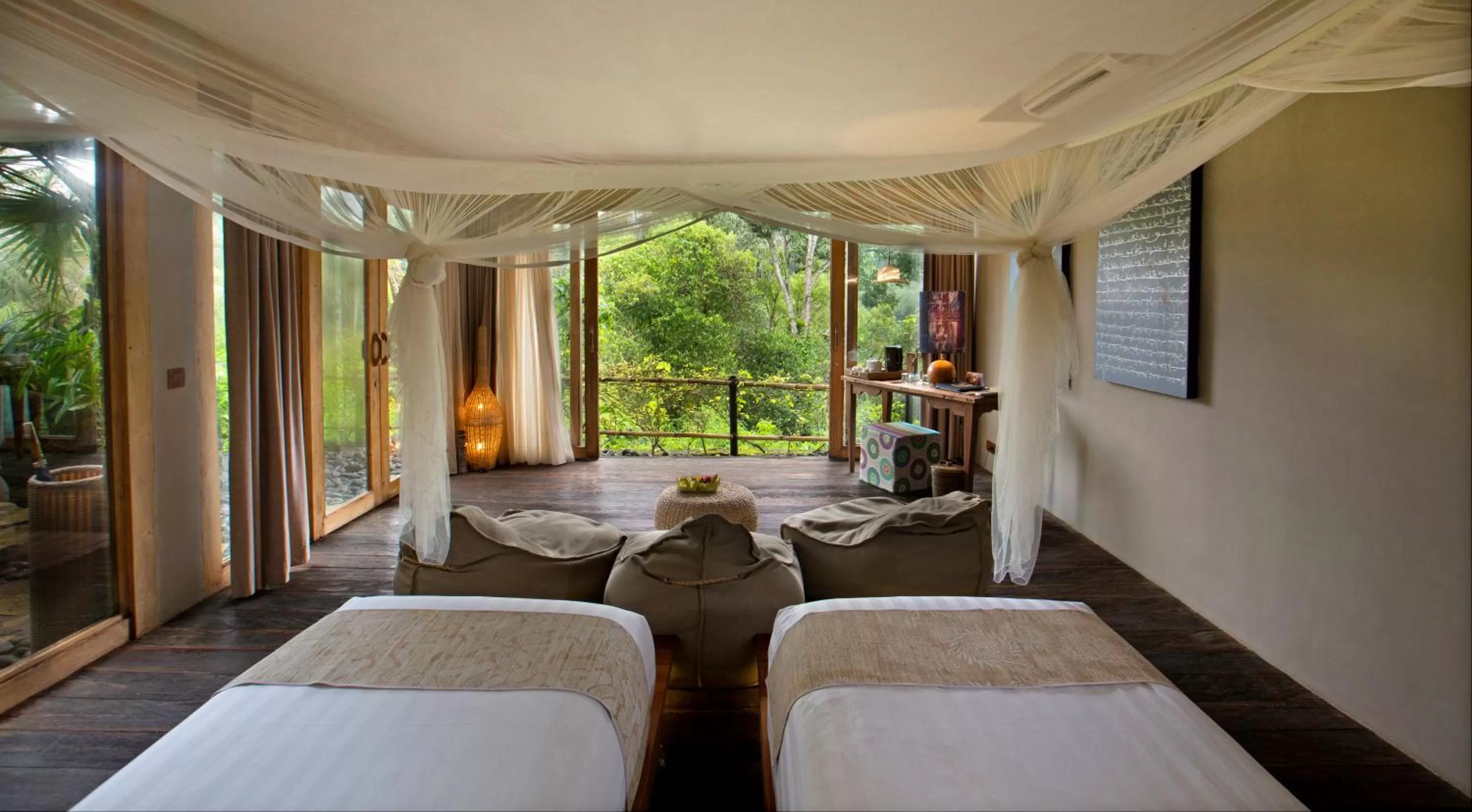 Photo of the whole room, Bed in Blue Karma Dijiwa Ubud