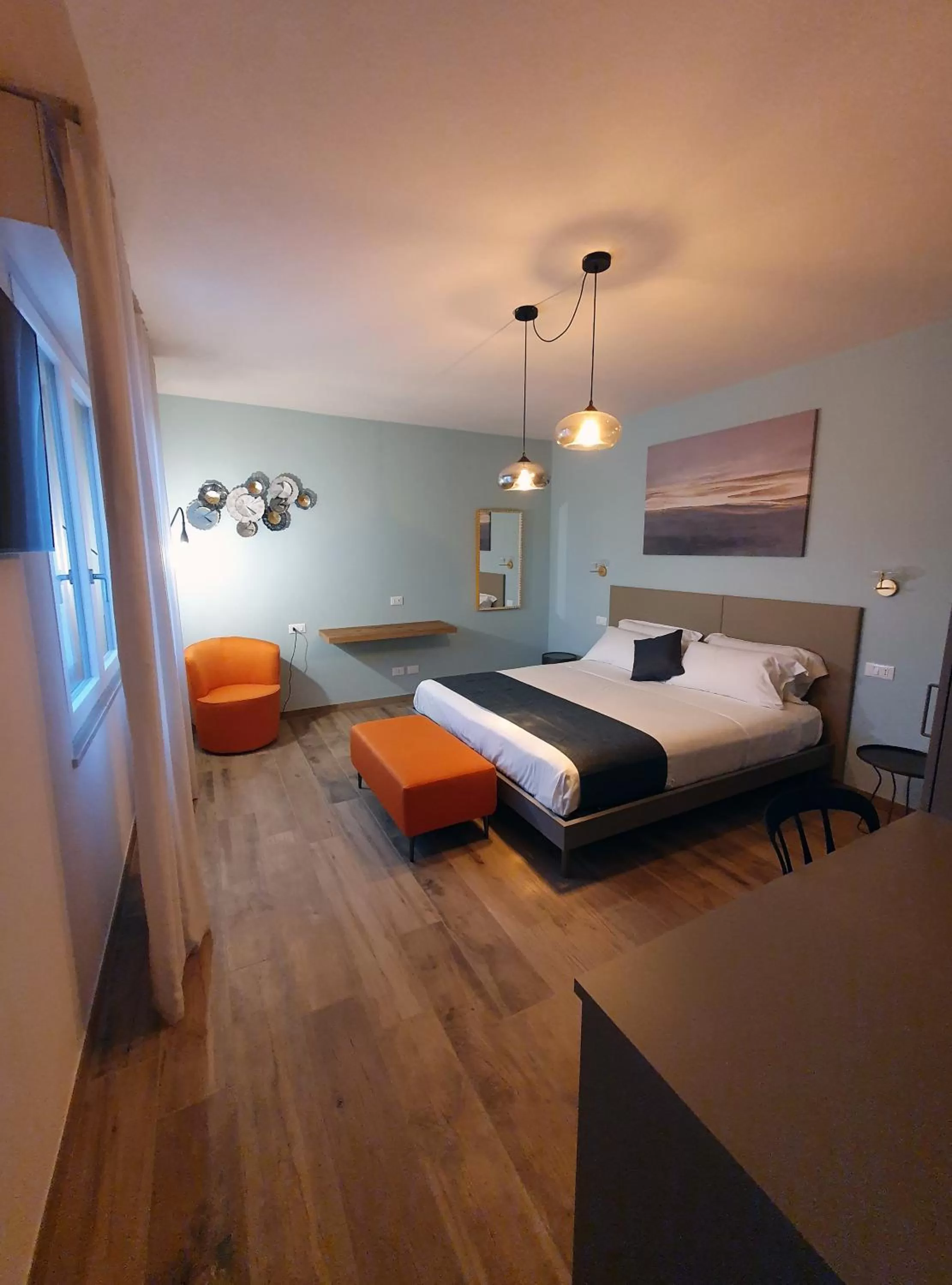 Photo of the whole room, Bed in La Lampara