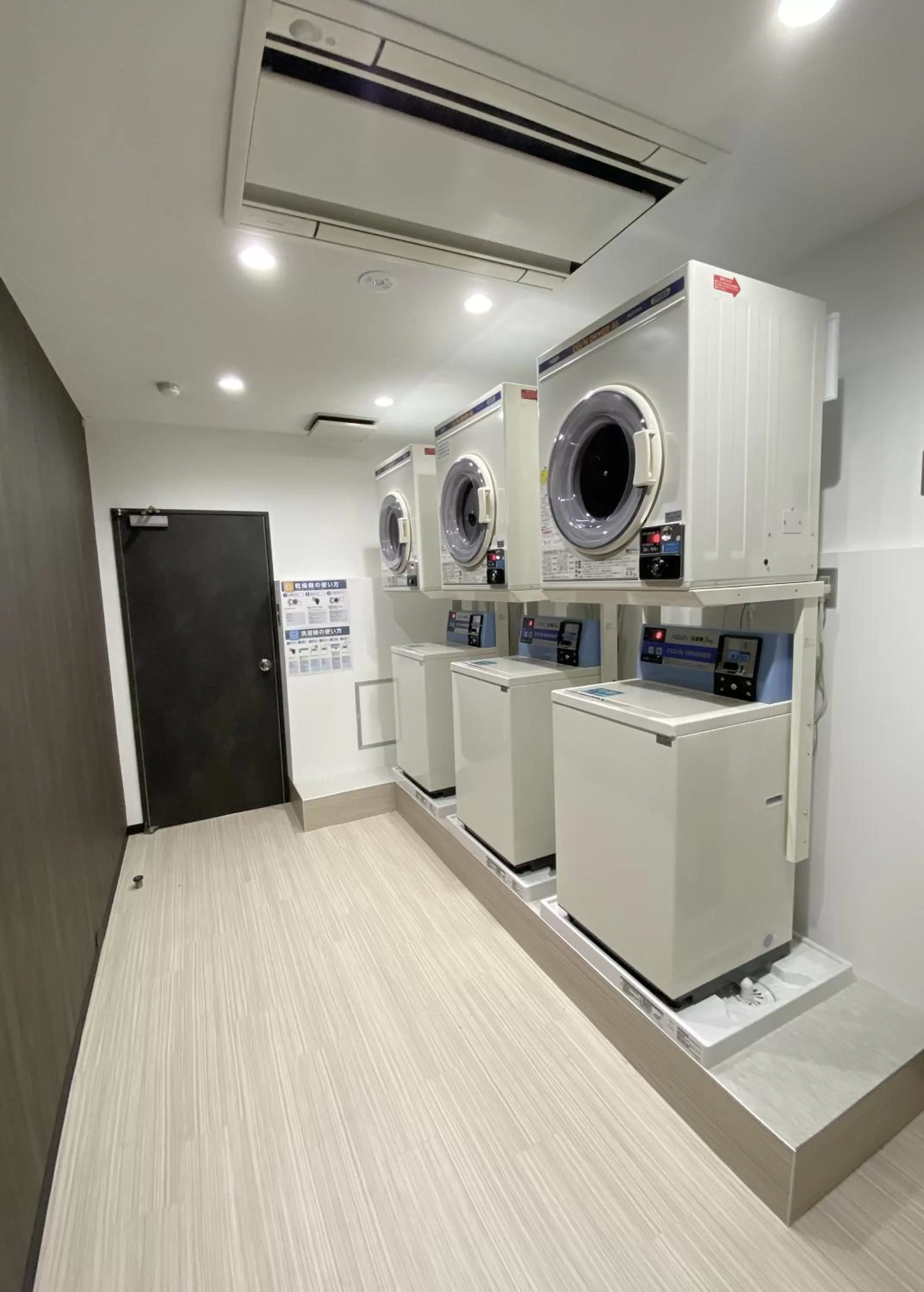 Area and facilities in Santiago Hotel