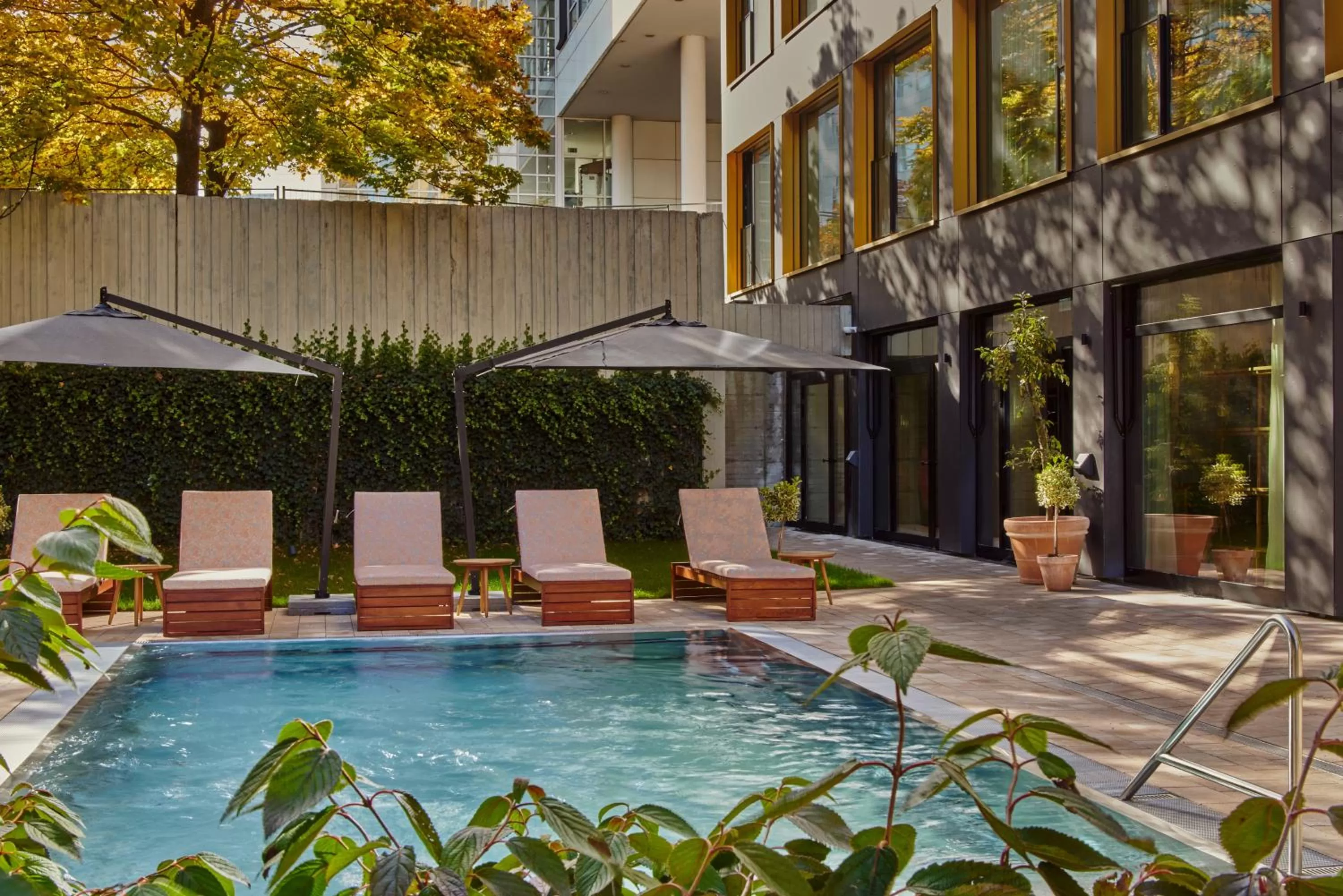 Swimming pool in WunderLocke Munich