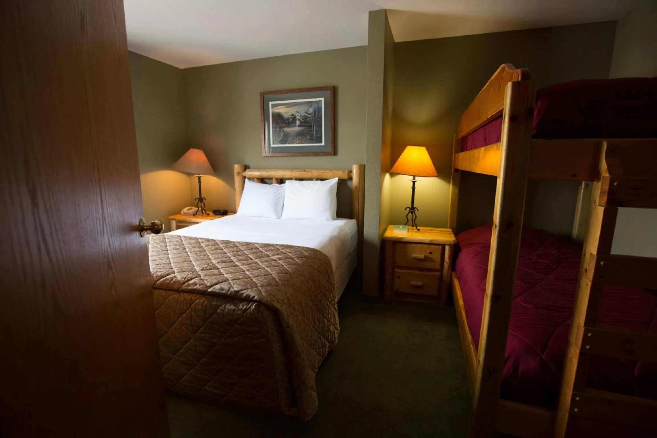 bunk bed, Bed in Cranberry Country Lodge