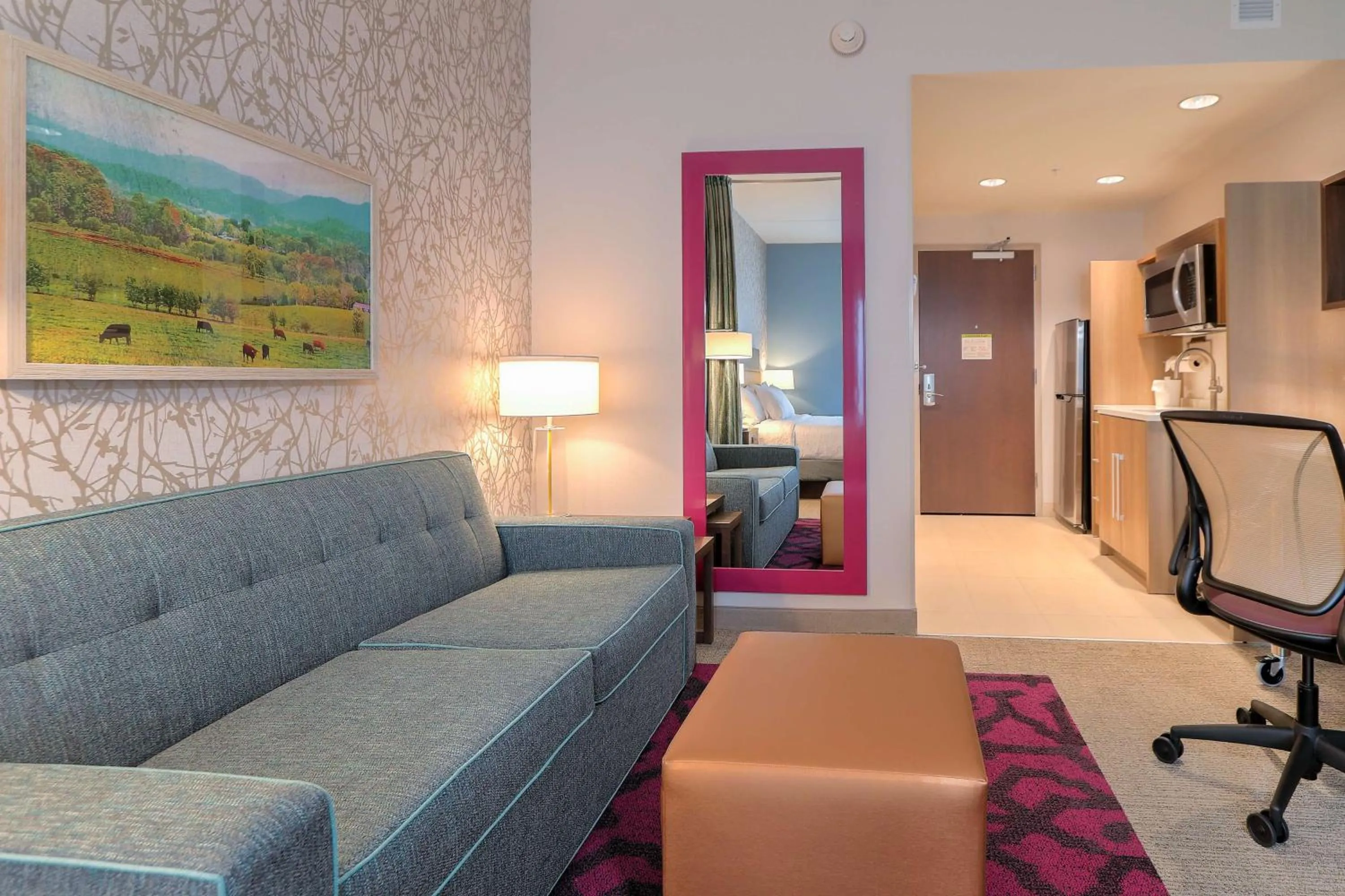 Living room in Home2 Suites By Hilton Alcoa Knoxville Airport