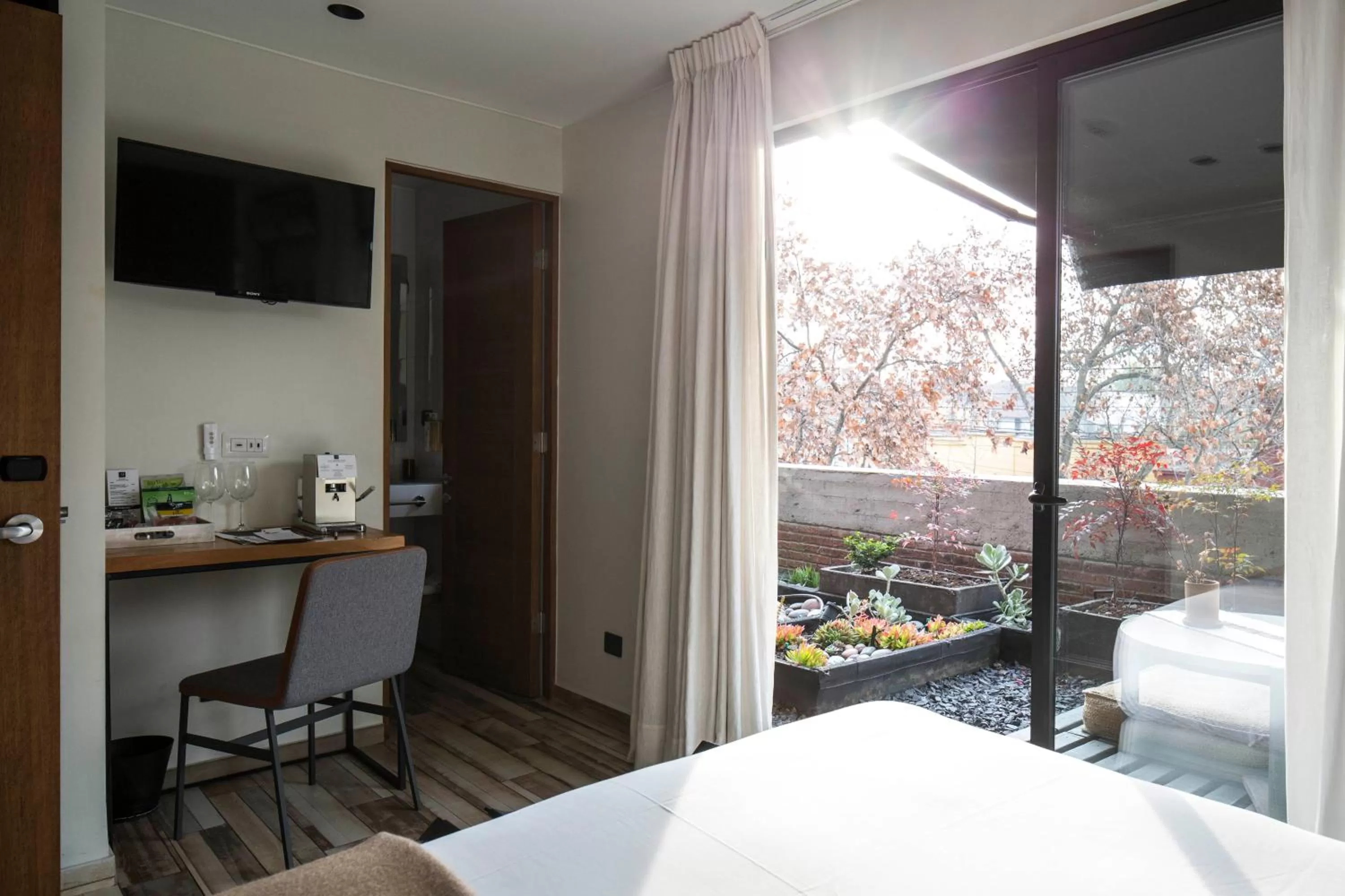 Balcony/Terrace, Bed in Maison Italia 1029