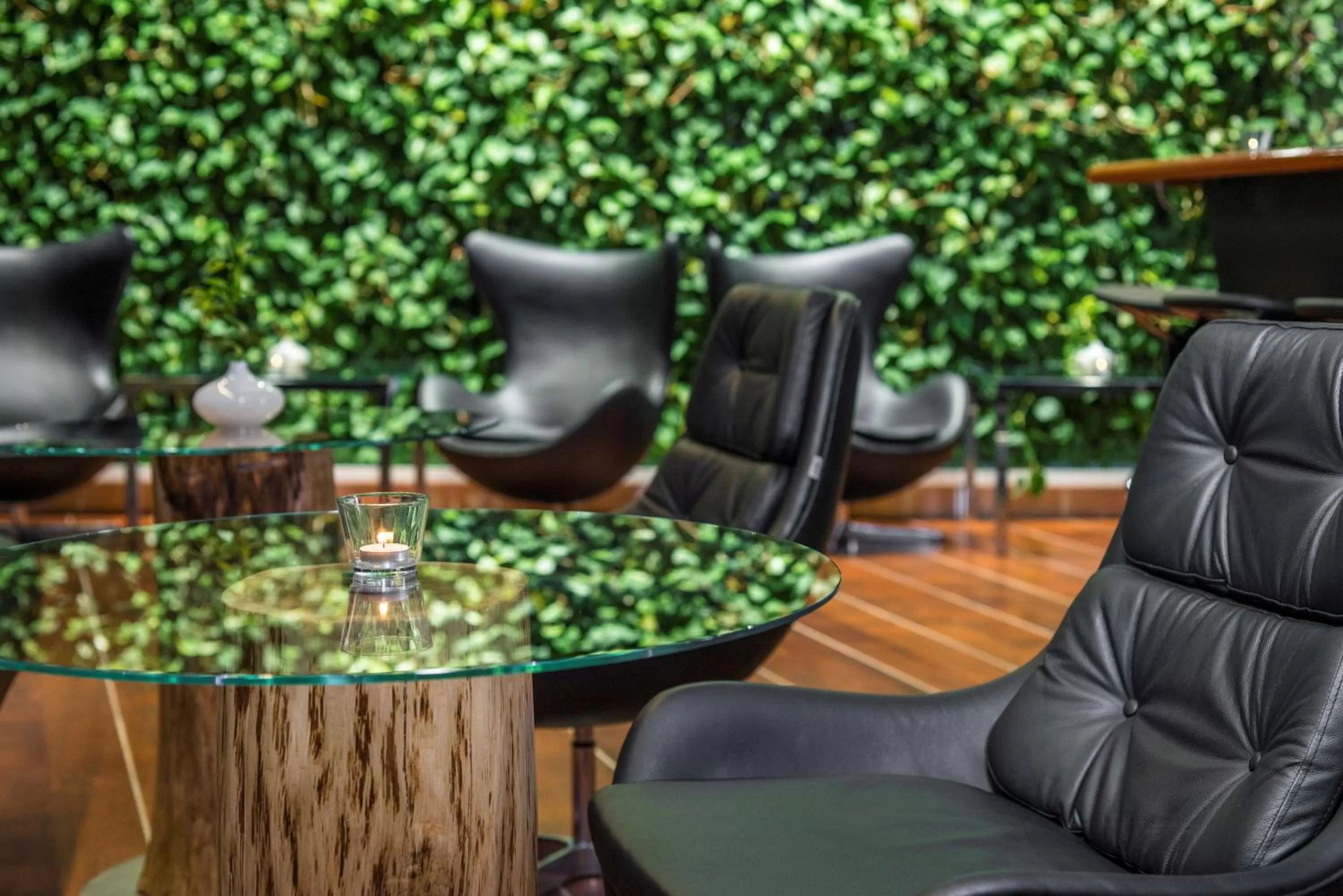 Lounge or bar in Dorint Kongresshotel Düsseldorf/Neuss