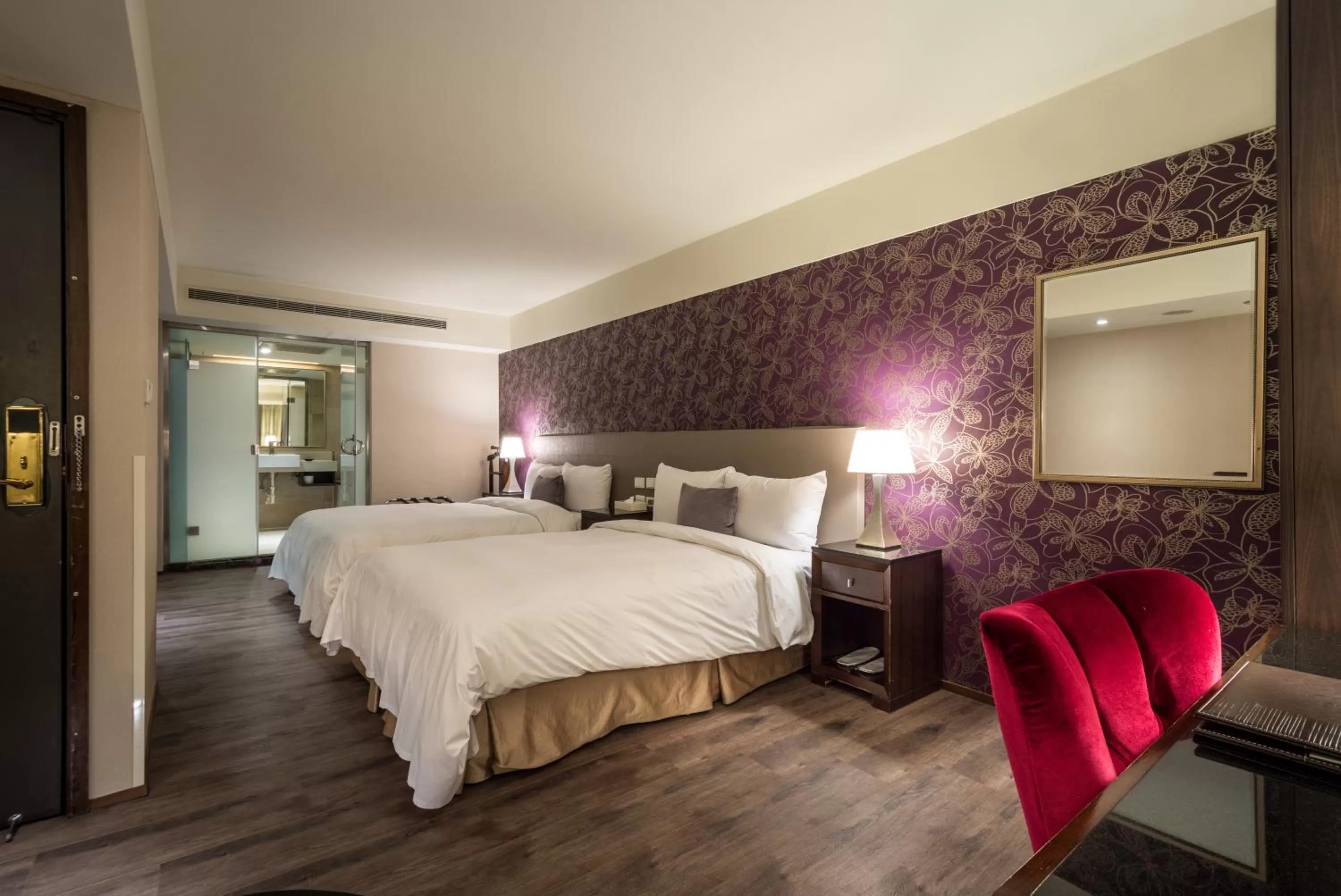 Photo of the whole room, Bed in Delight Hotel