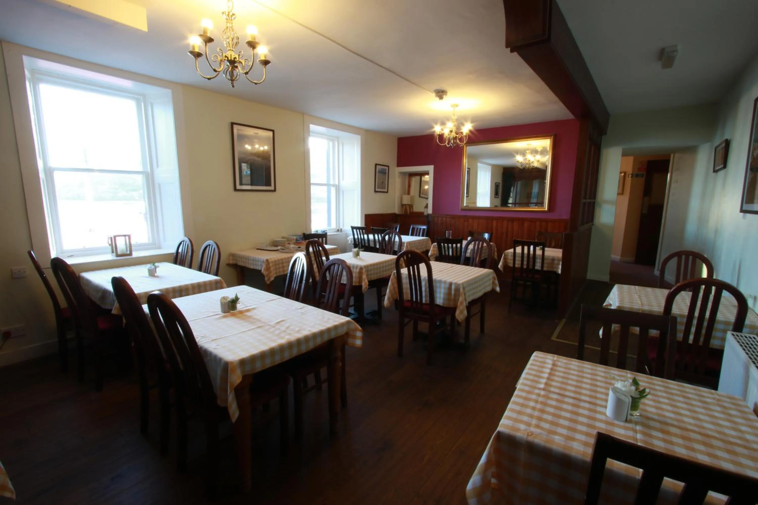 Restaurant/places to eat in Inn at Ardgour