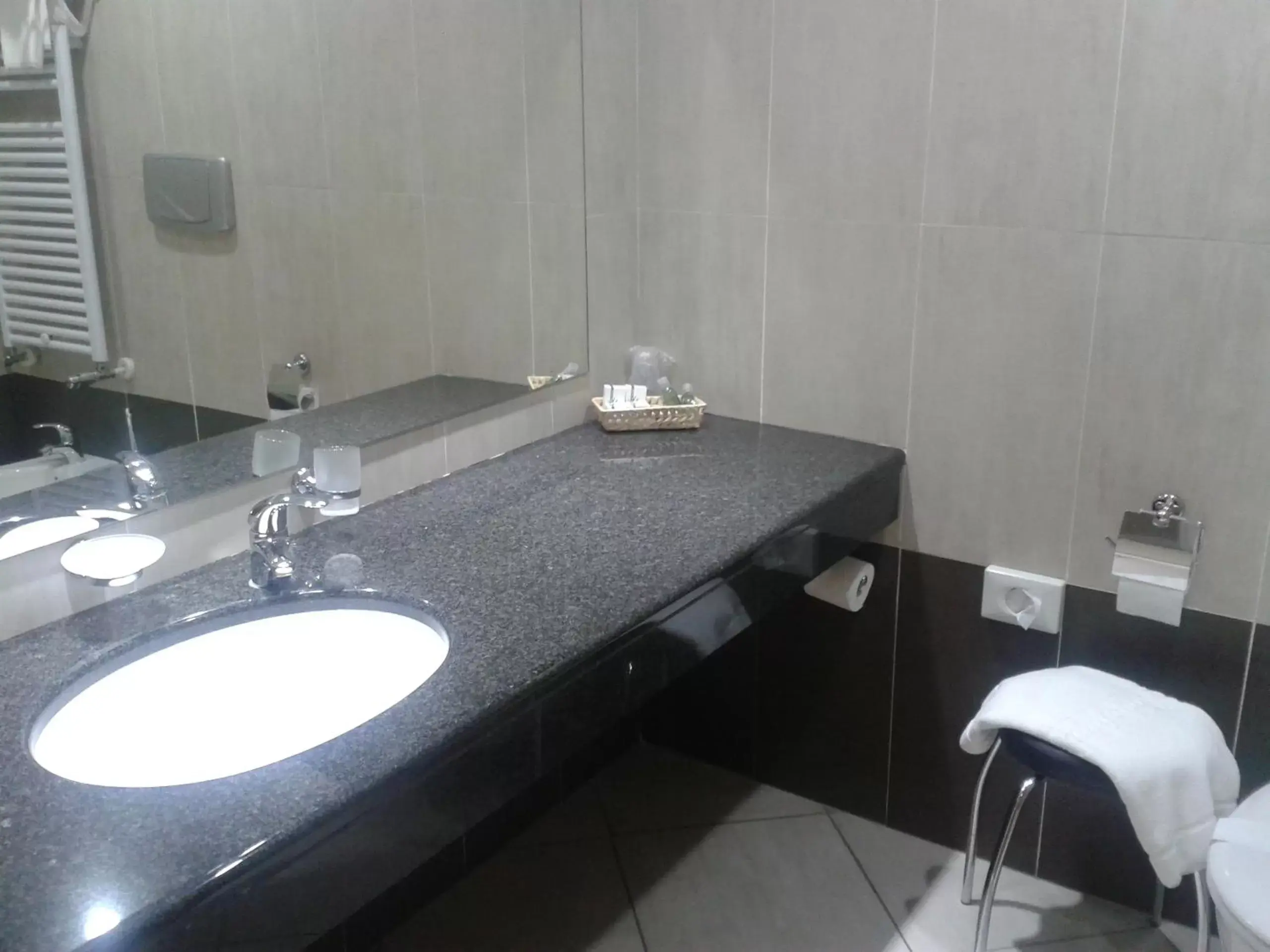 Twin Room in Green Hotel Ninfa Twin Room in Green Hotel Ninfa