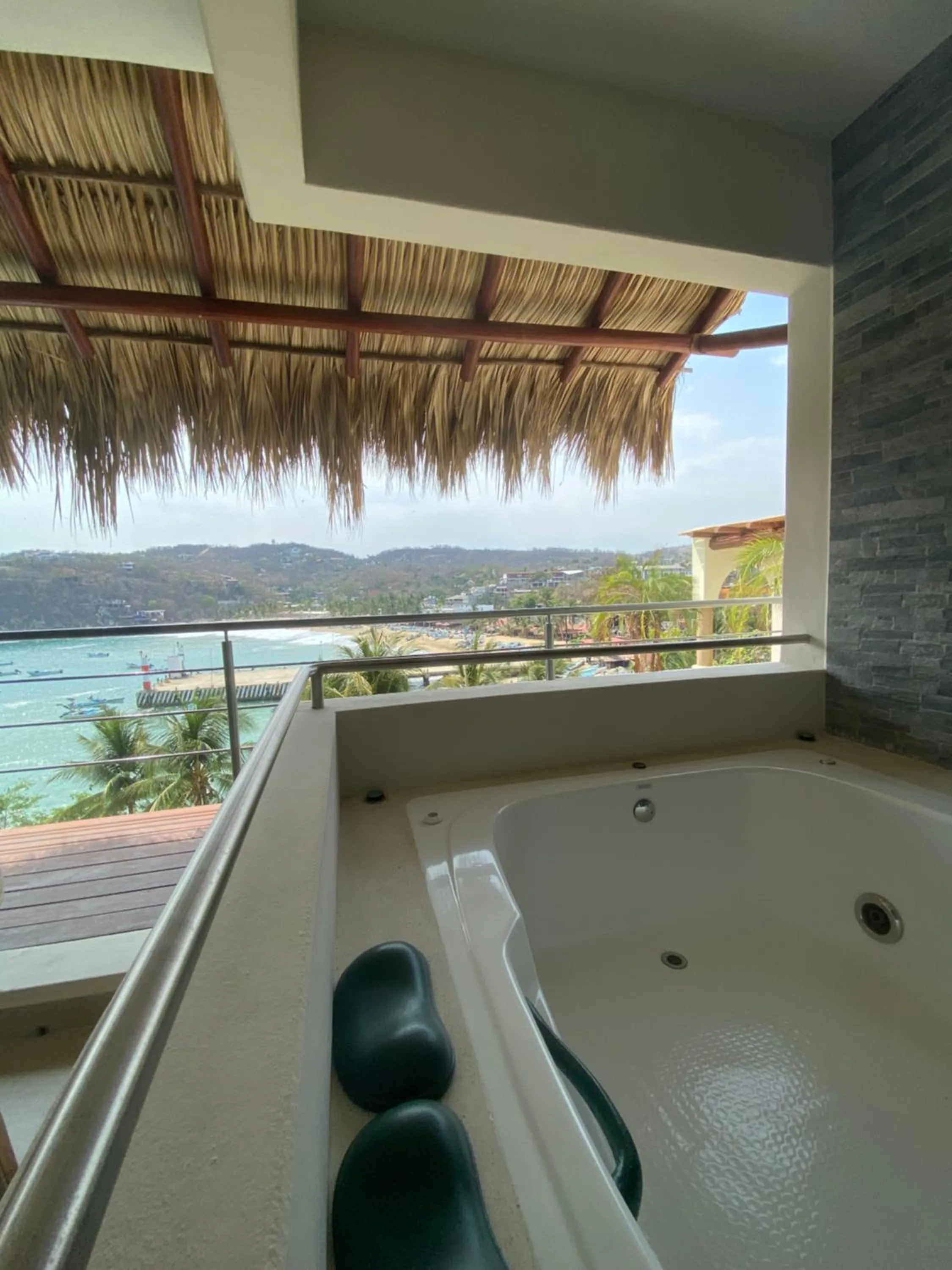 Hot Tub in Hotel Casa Justina