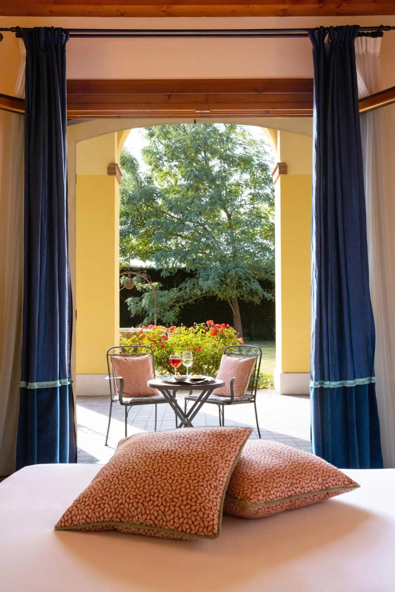 Day, Bed in Hotel Venice Resort Airport