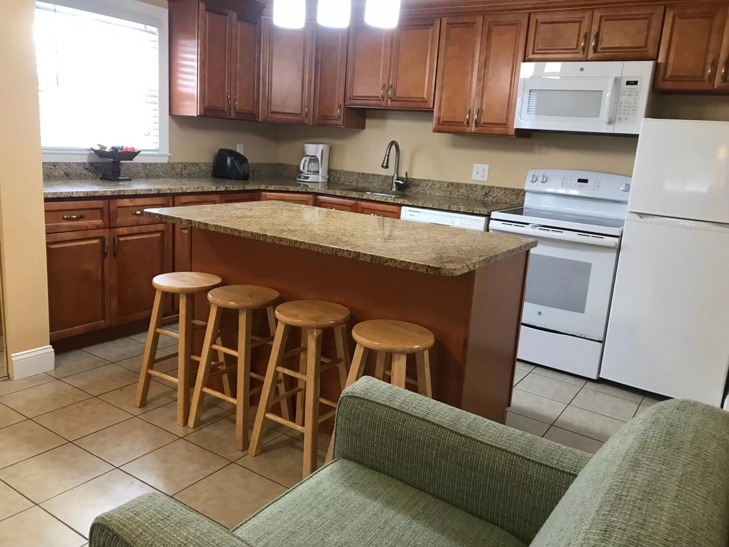 Kitchen or kitchenette, Kitchen/Kitchenette in Ocean Lodge Hotel & Apartments