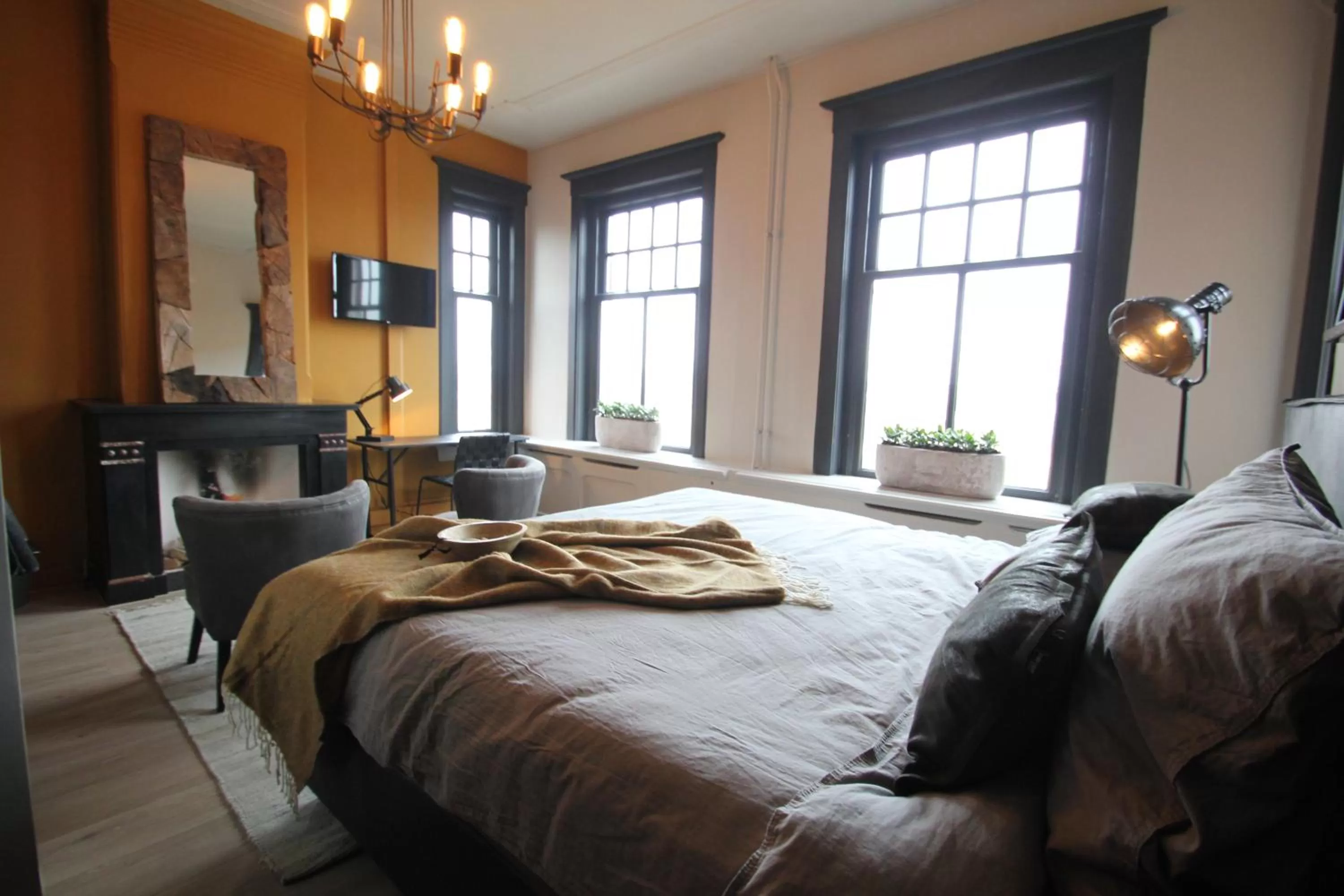 Bed in Het Spoorhuis Uithoorn