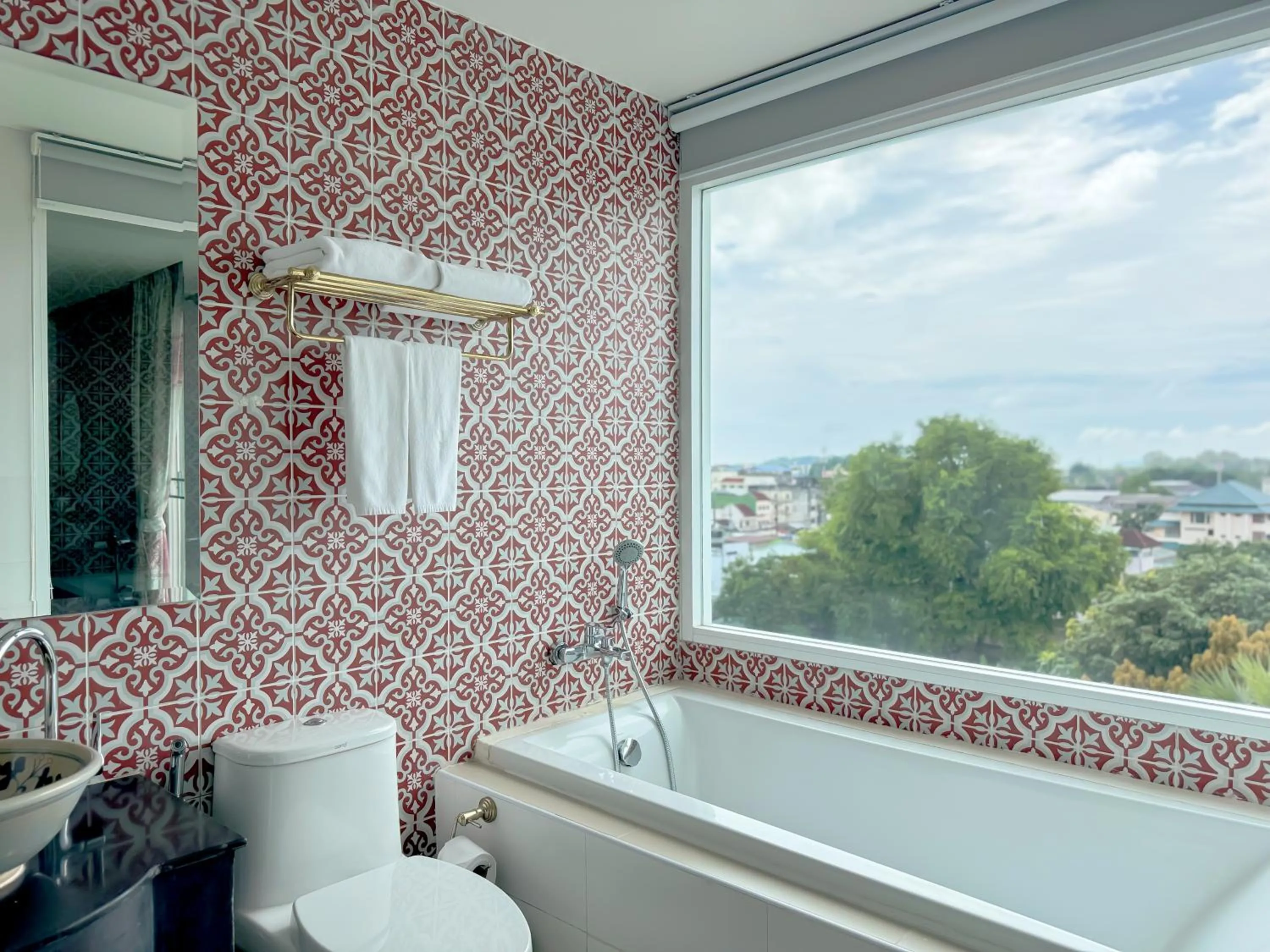 Bathroom in Grand Supicha City Hotel