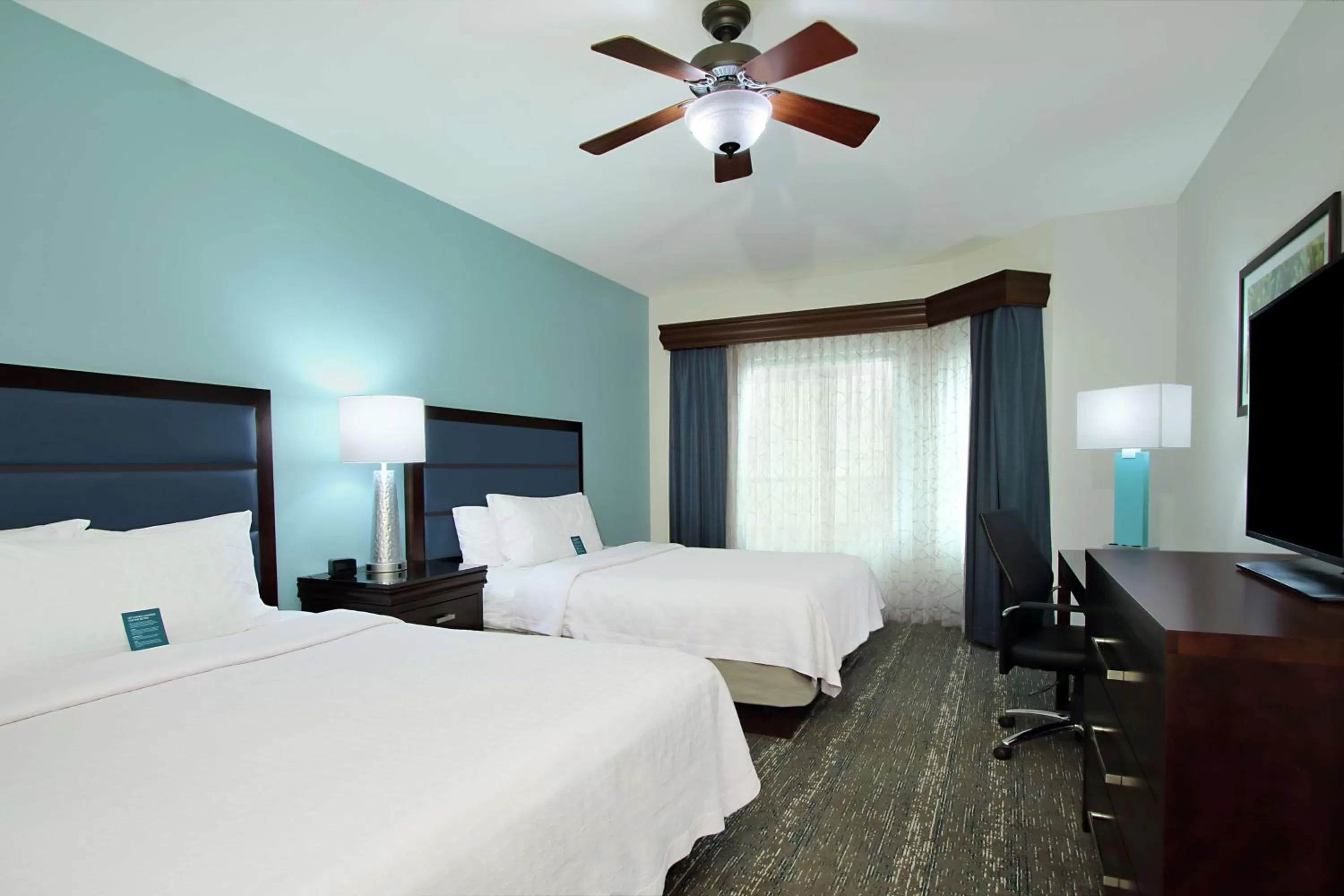 Suite with Tub - Mobility and Hearing Access/Non-Smoking in Homewood Suites by Hilton Fort Lauderdale Airport-Cruise Port