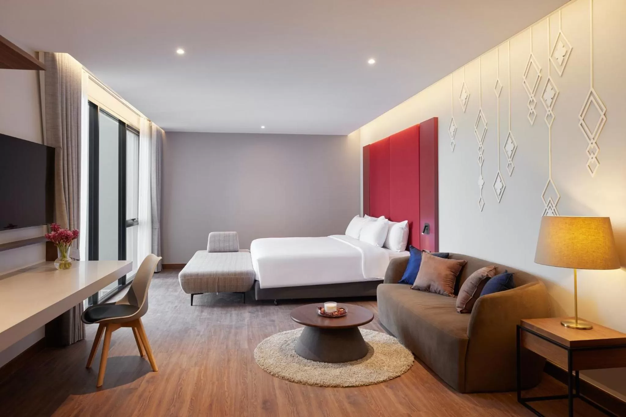 Bedroom, Bed in Centara Life Hotel Bangkok Phra Nakhon