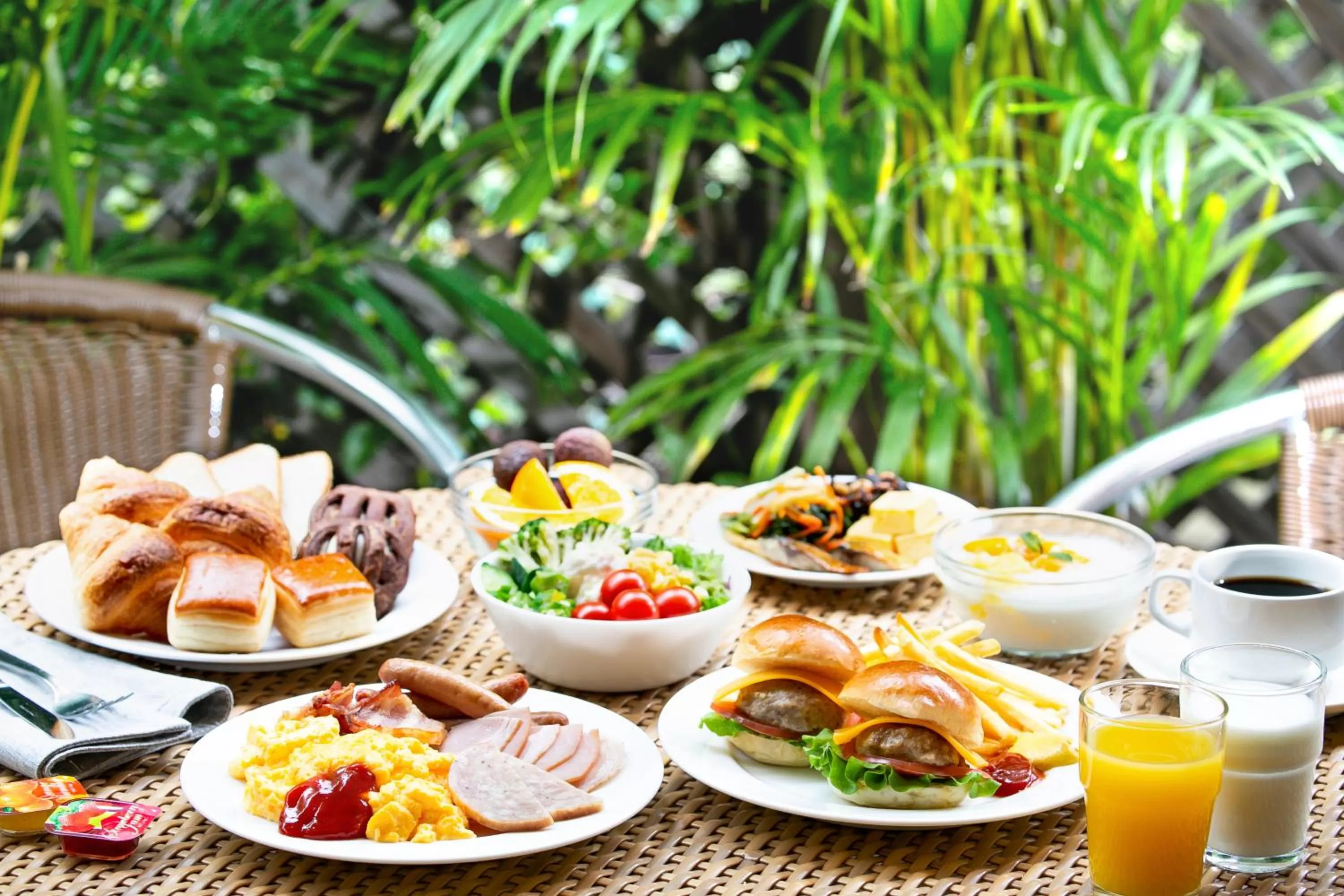 Buffet breakfast in Holiday Inn Osaka Namba by IHG