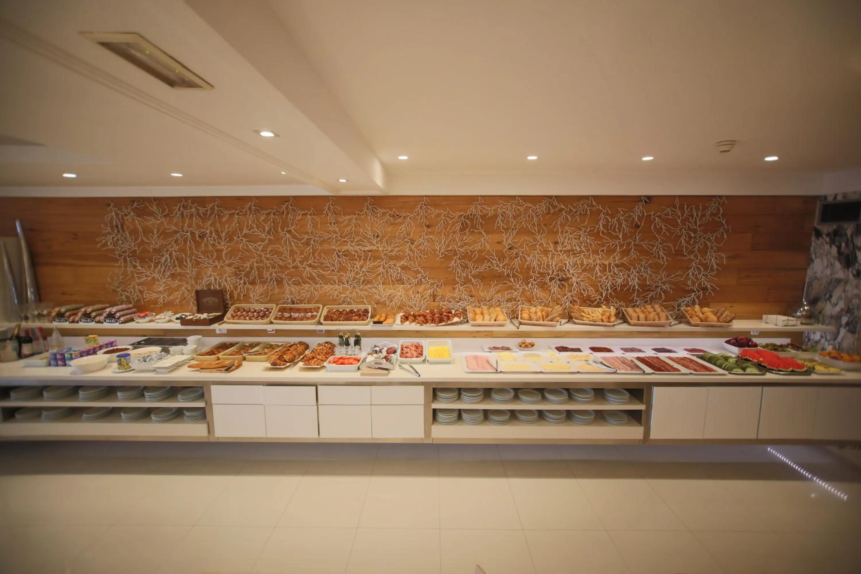 Restaurant/places to eat in Canyelles Platja