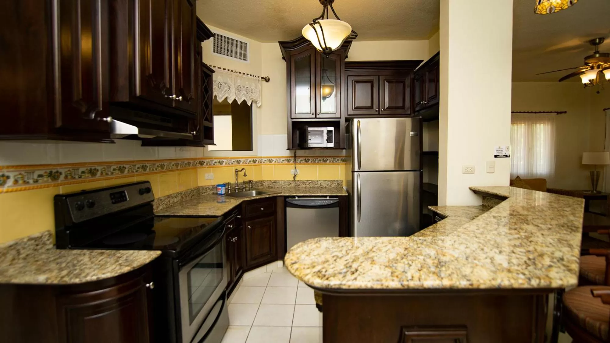 Kitchen or kitchenette in La Ensenada Beach Resort