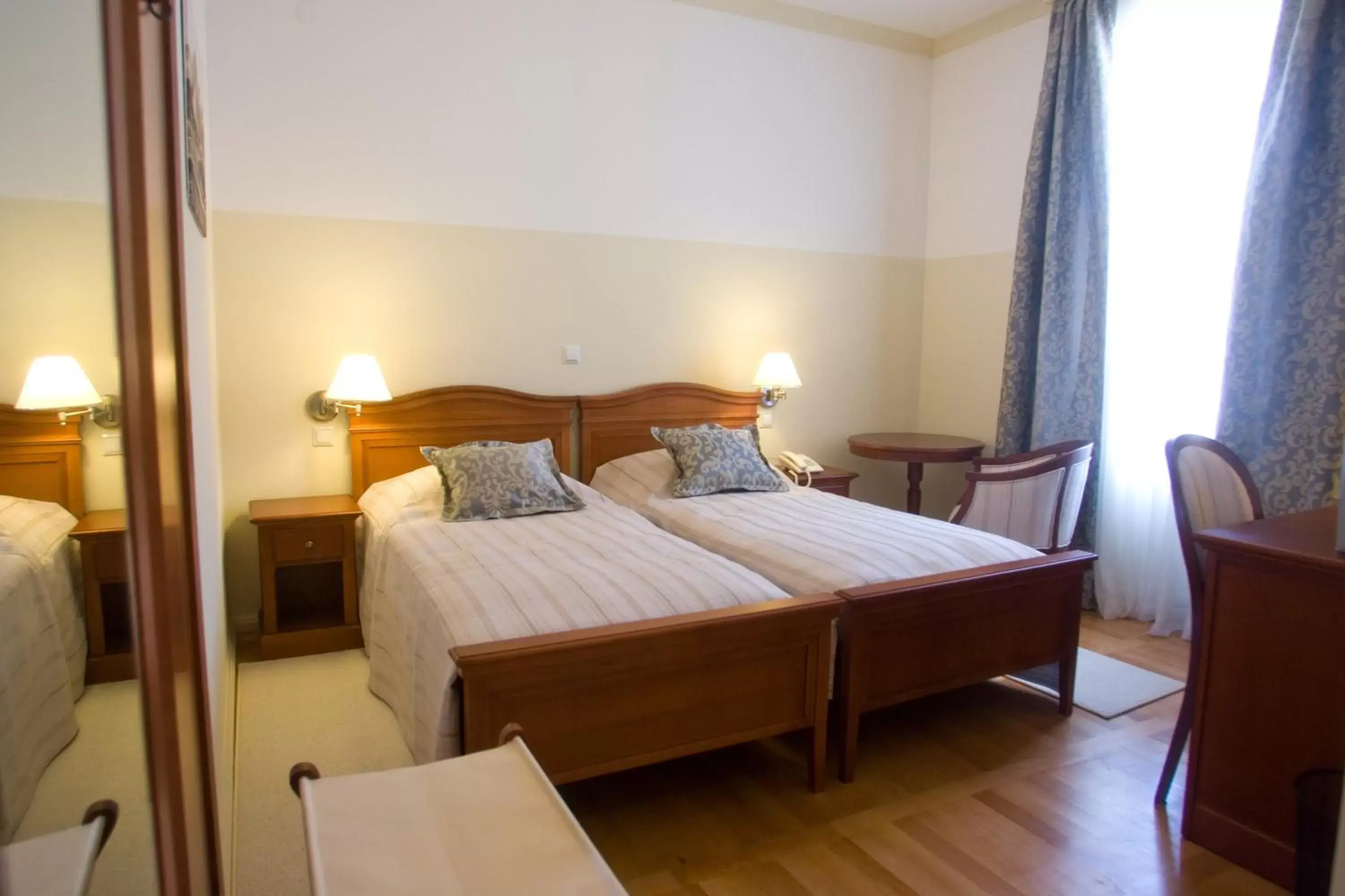 Comfort Double Room - single occupancy in Heritage Hotel Frankopan Comfort Double Room - single occupancy in Heritage Hotel Frankopan