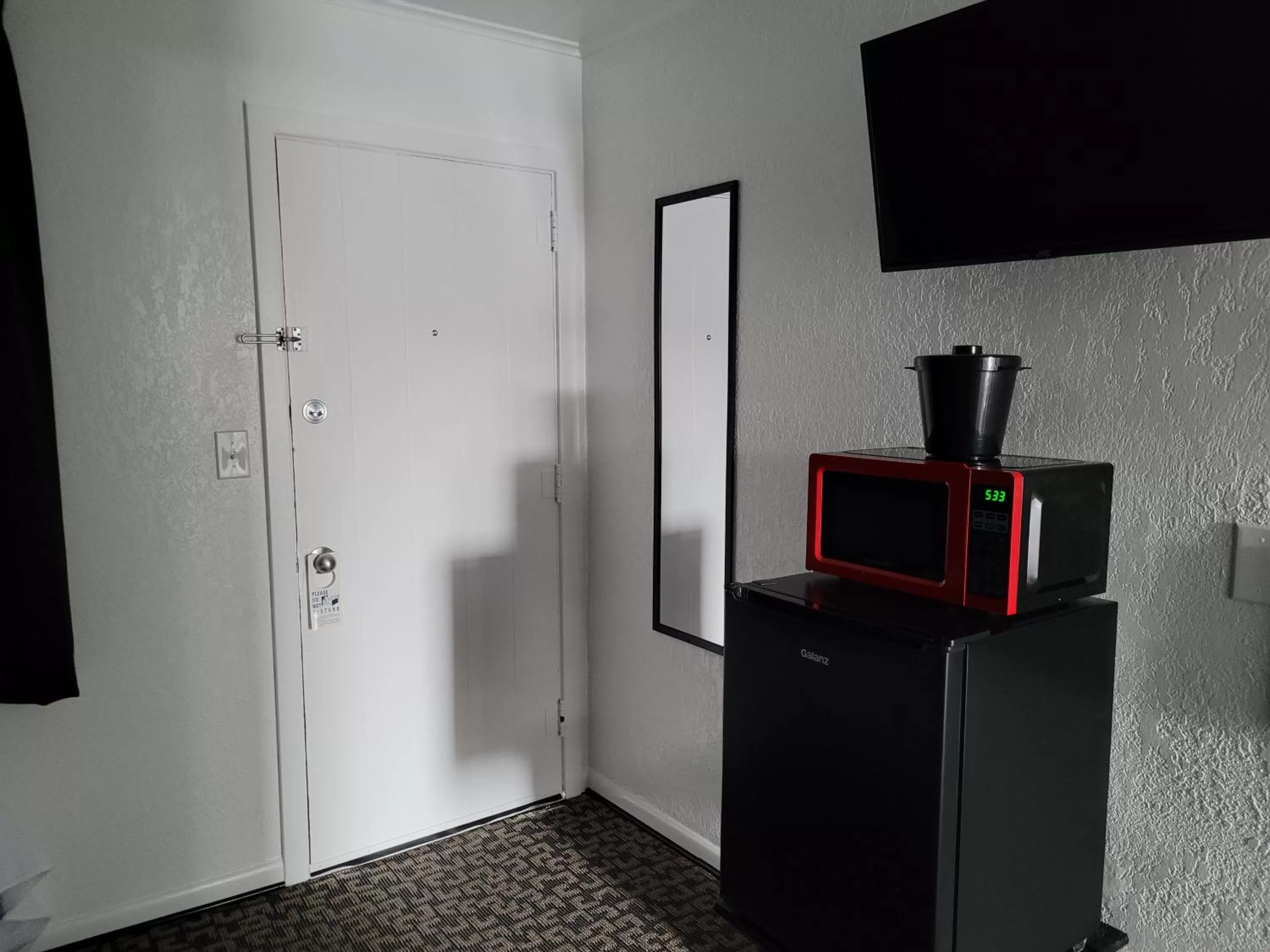 Family Room in Rocket Motel