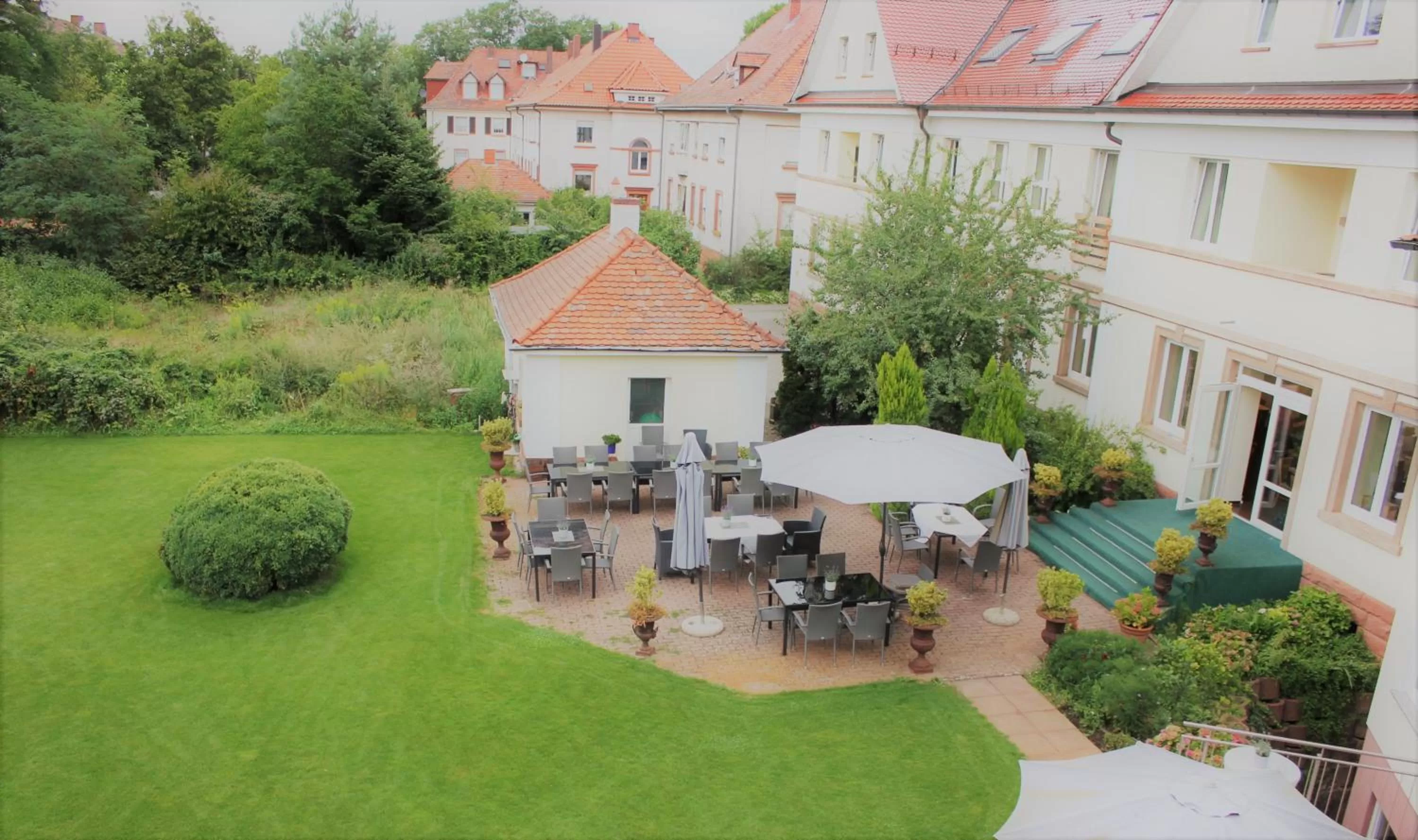 Garden in Hotel Germersheimer Hof