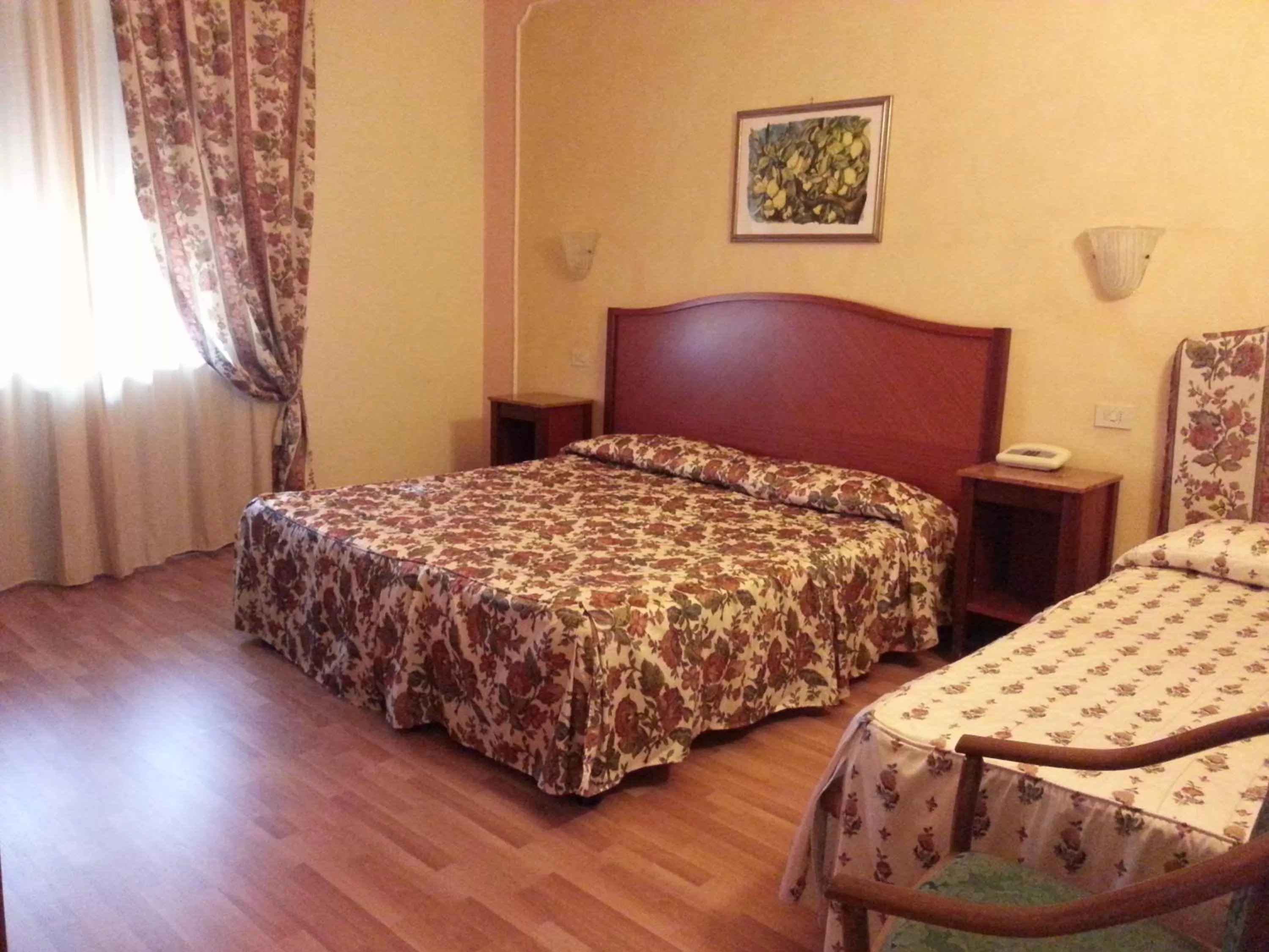 Bedroom, Bed in Hotel Minerva Palace