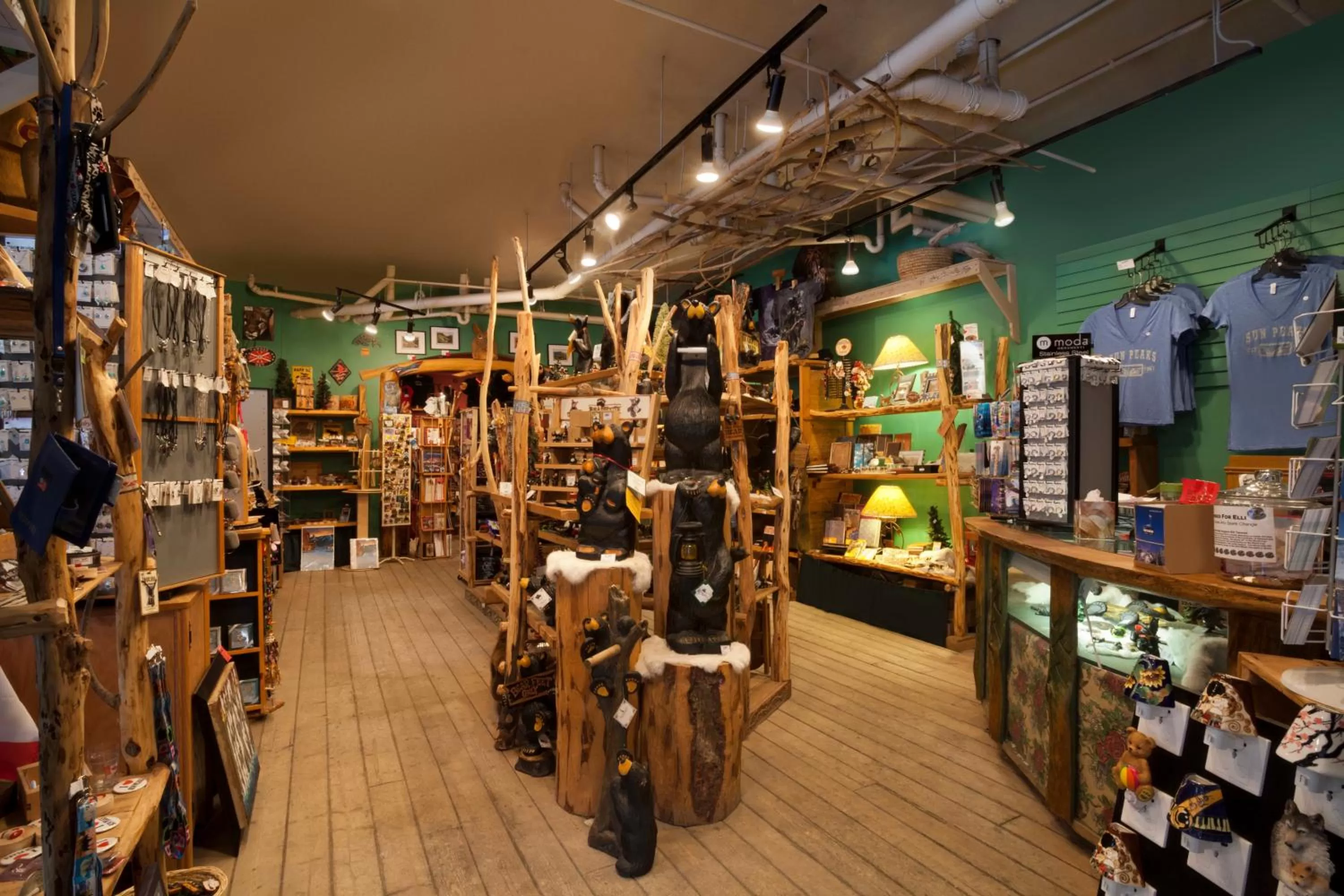 On-site shops in Sundance Lodge